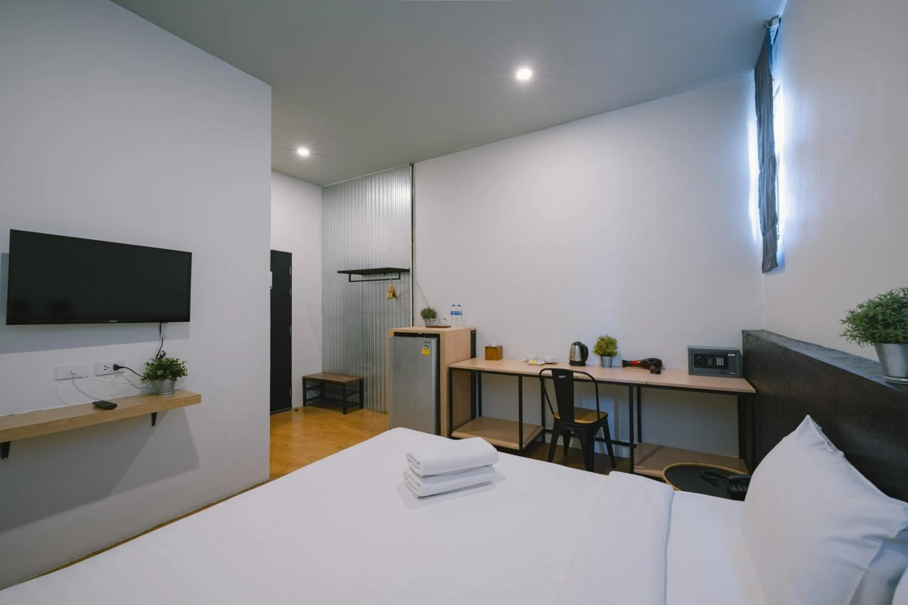 Bed in The Arbern Hotel x Bistro - SHA Extra Plus