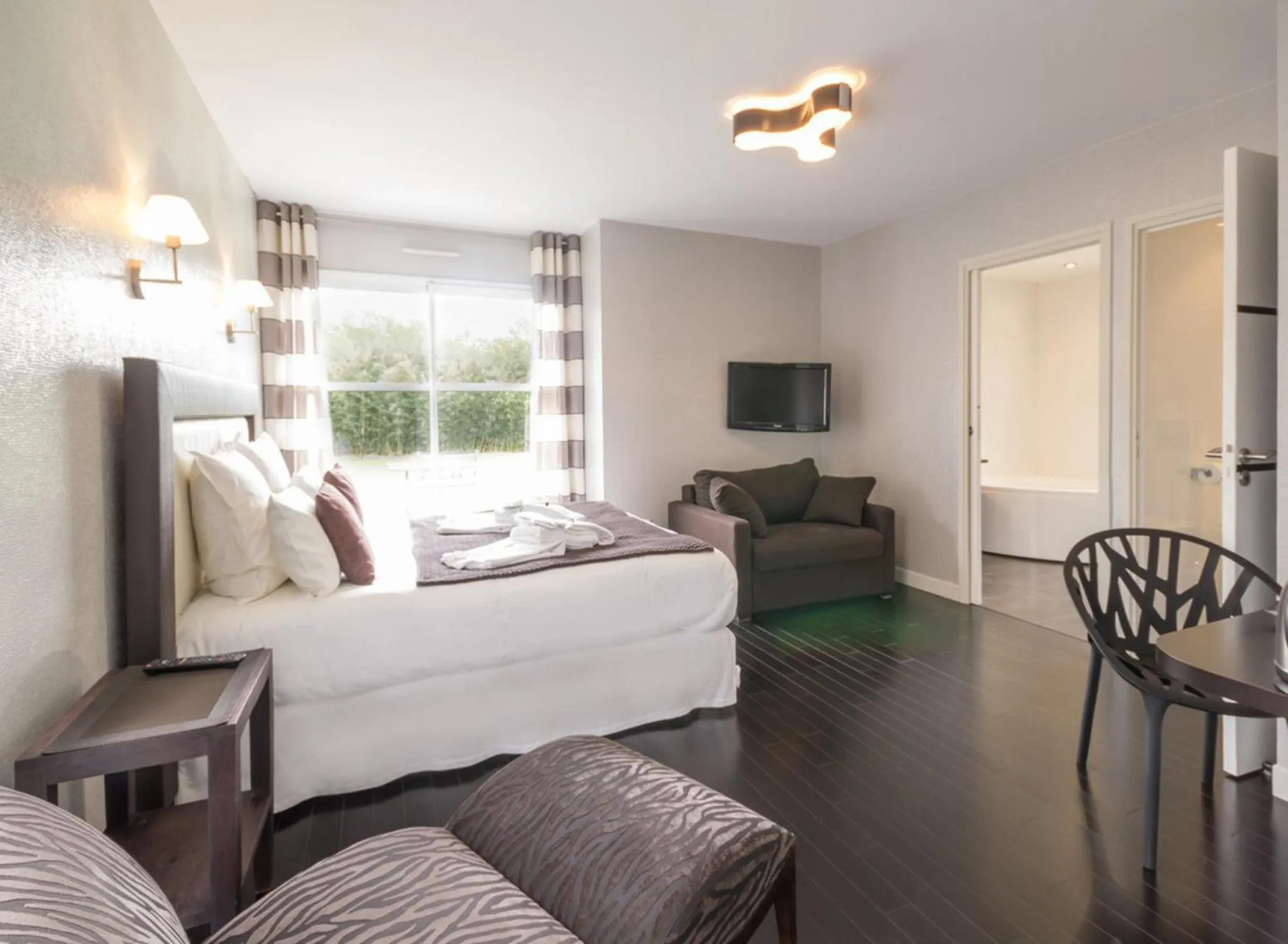 Bedroom in Au Pré Carré