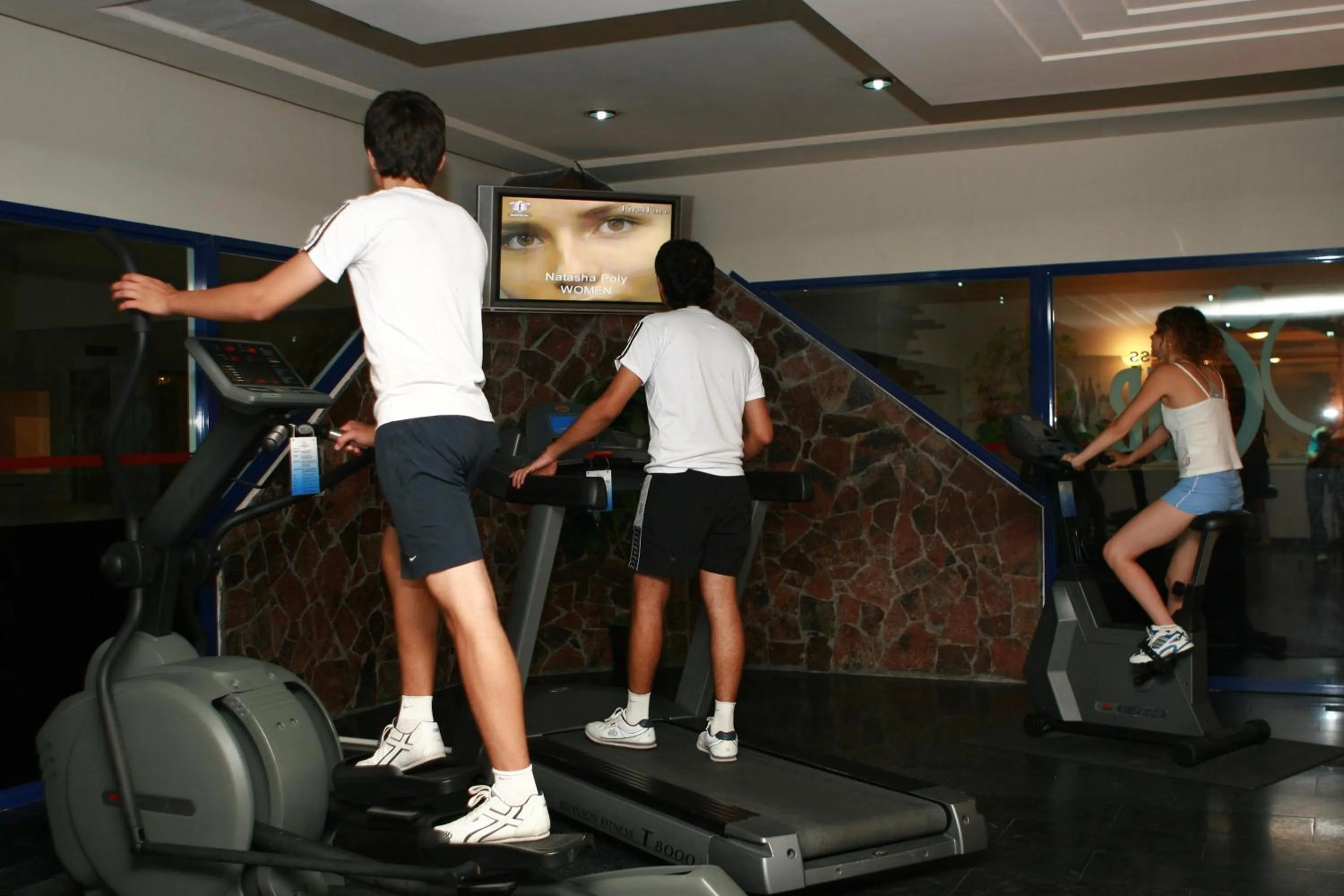 Fitness centre/facilities in Le Grande Plaza Hotel