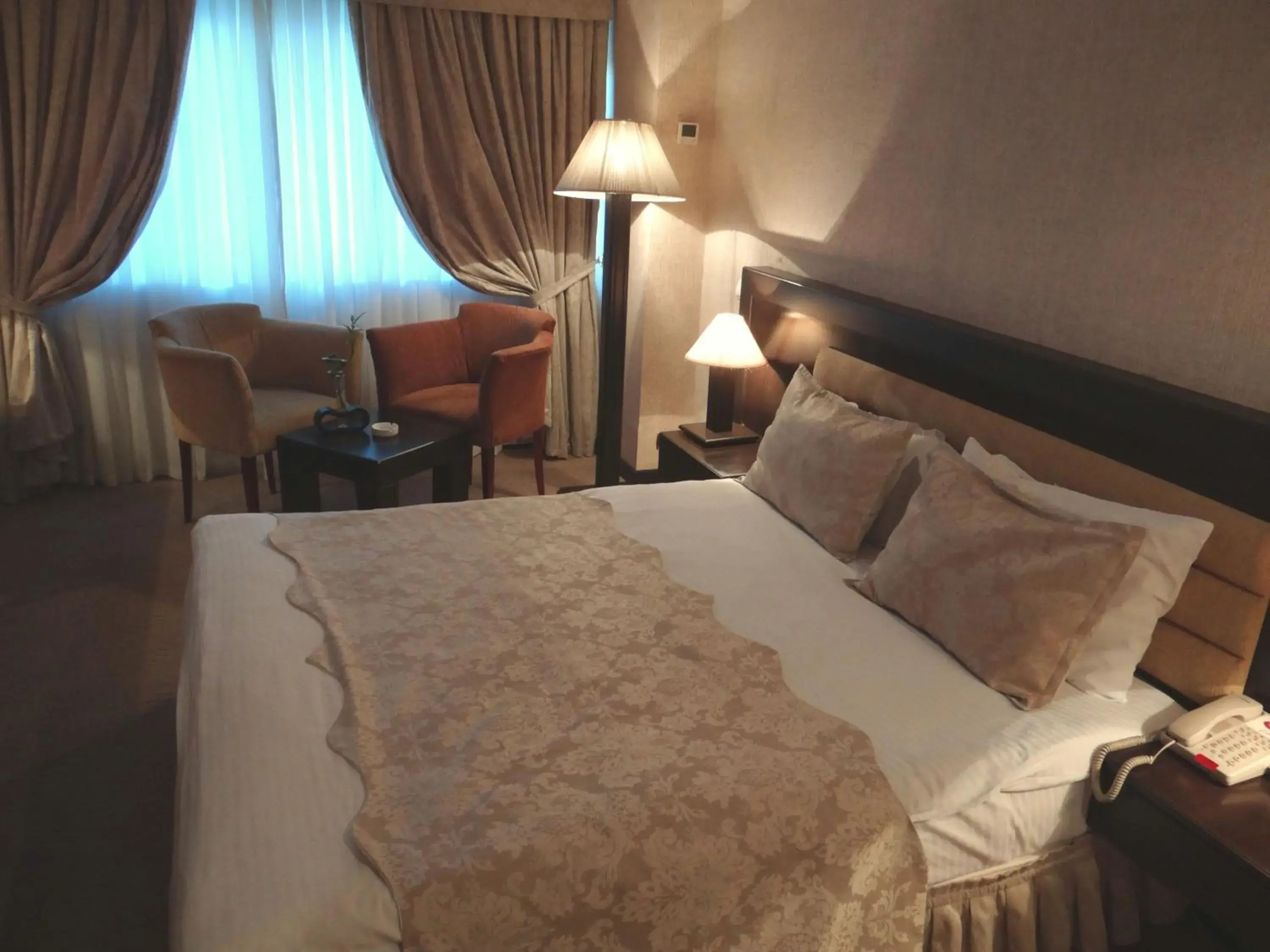 Superior Double or Twin Room - single occupancy in Le Grande Plaza Hotel Superior Double or Twin Room - single occupancy in Le Grande Plaza Hotel