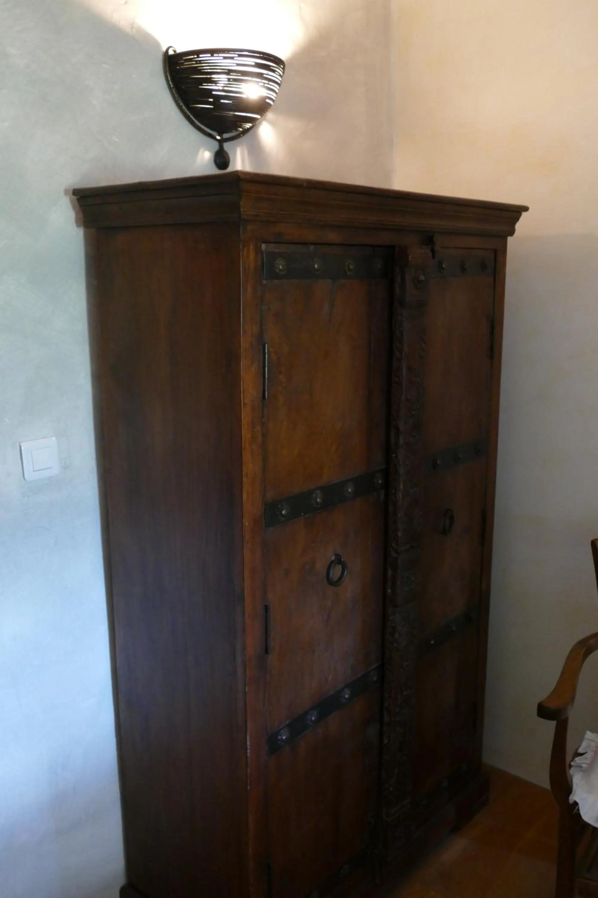 Decorative detail in Mas du Puits d'Amour