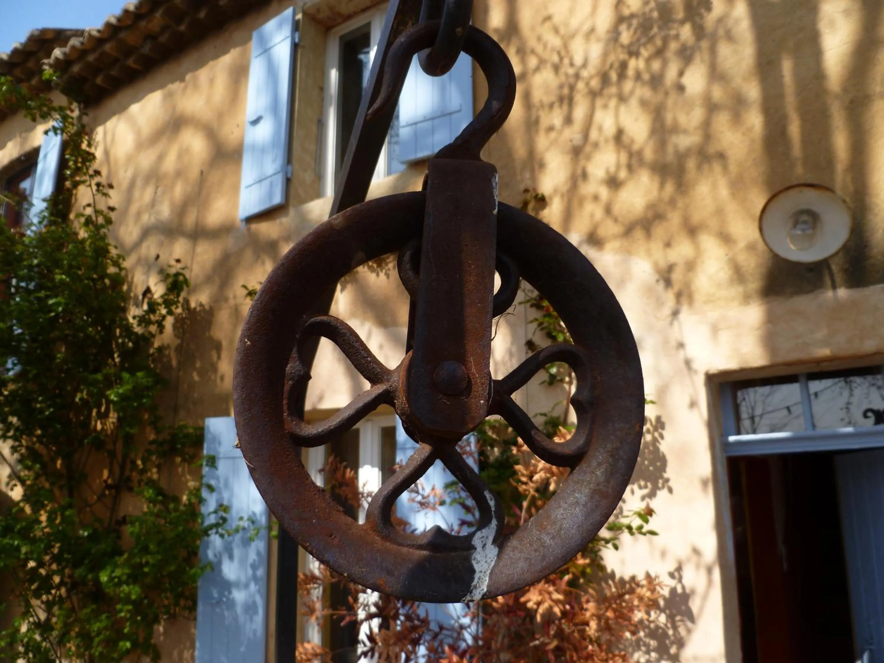 Decorative detail in Mas du Puits d'Amour