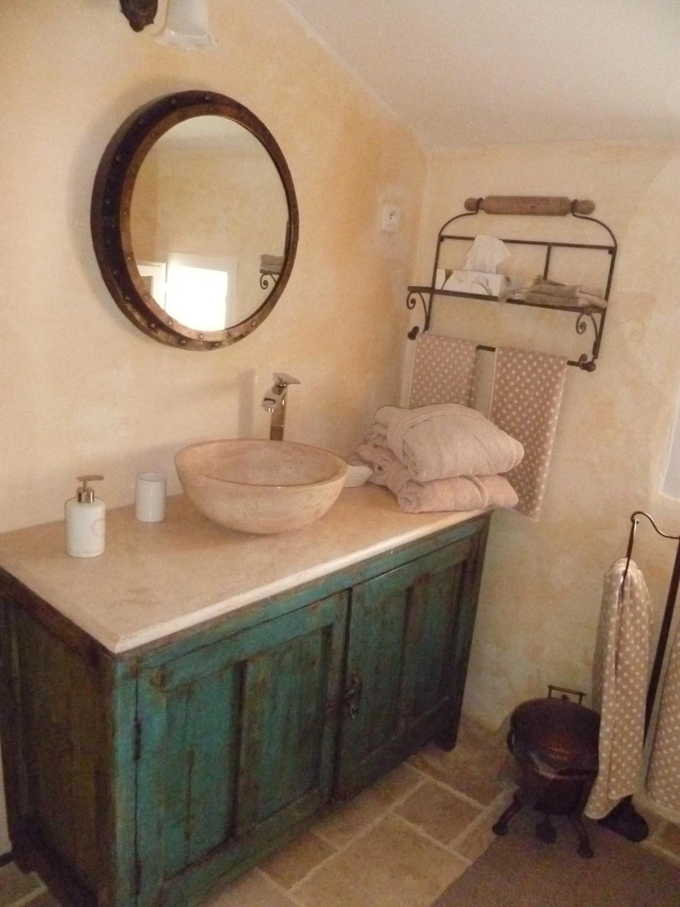 Bathroom in Mas du Puits d'Amour