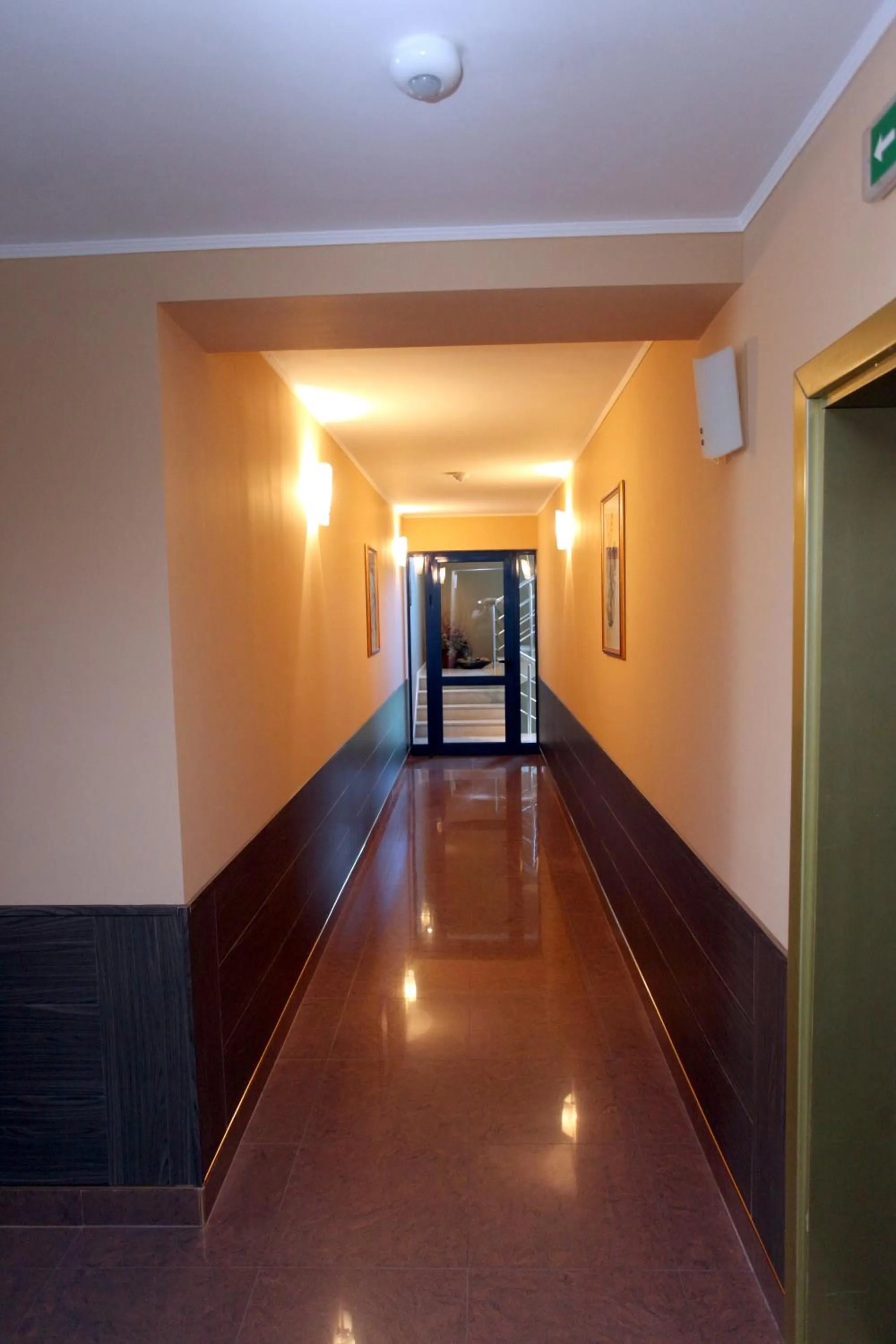 Other in Formula 1 Motel