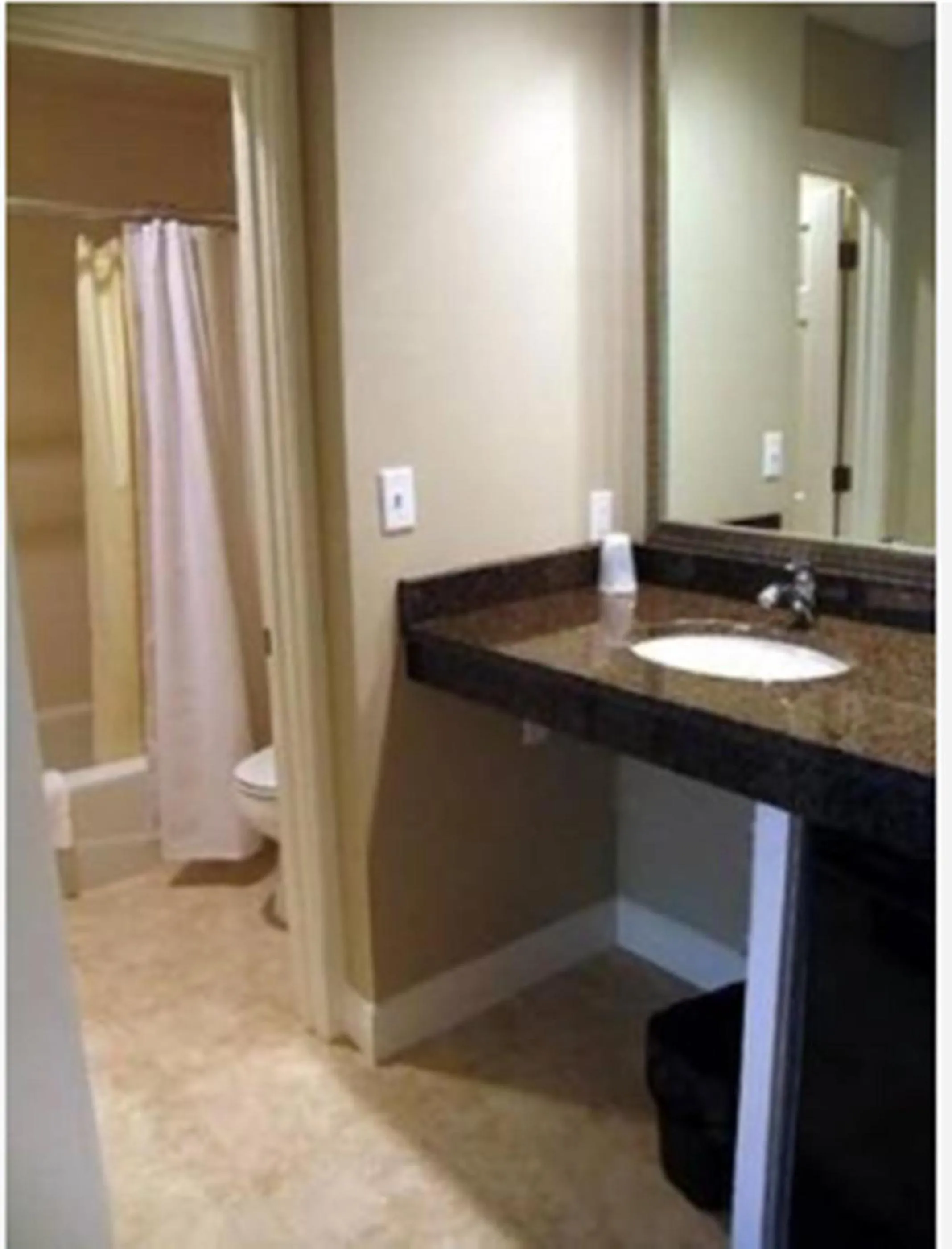 Bathroom in Magnolia Beach Inn - Fairhope