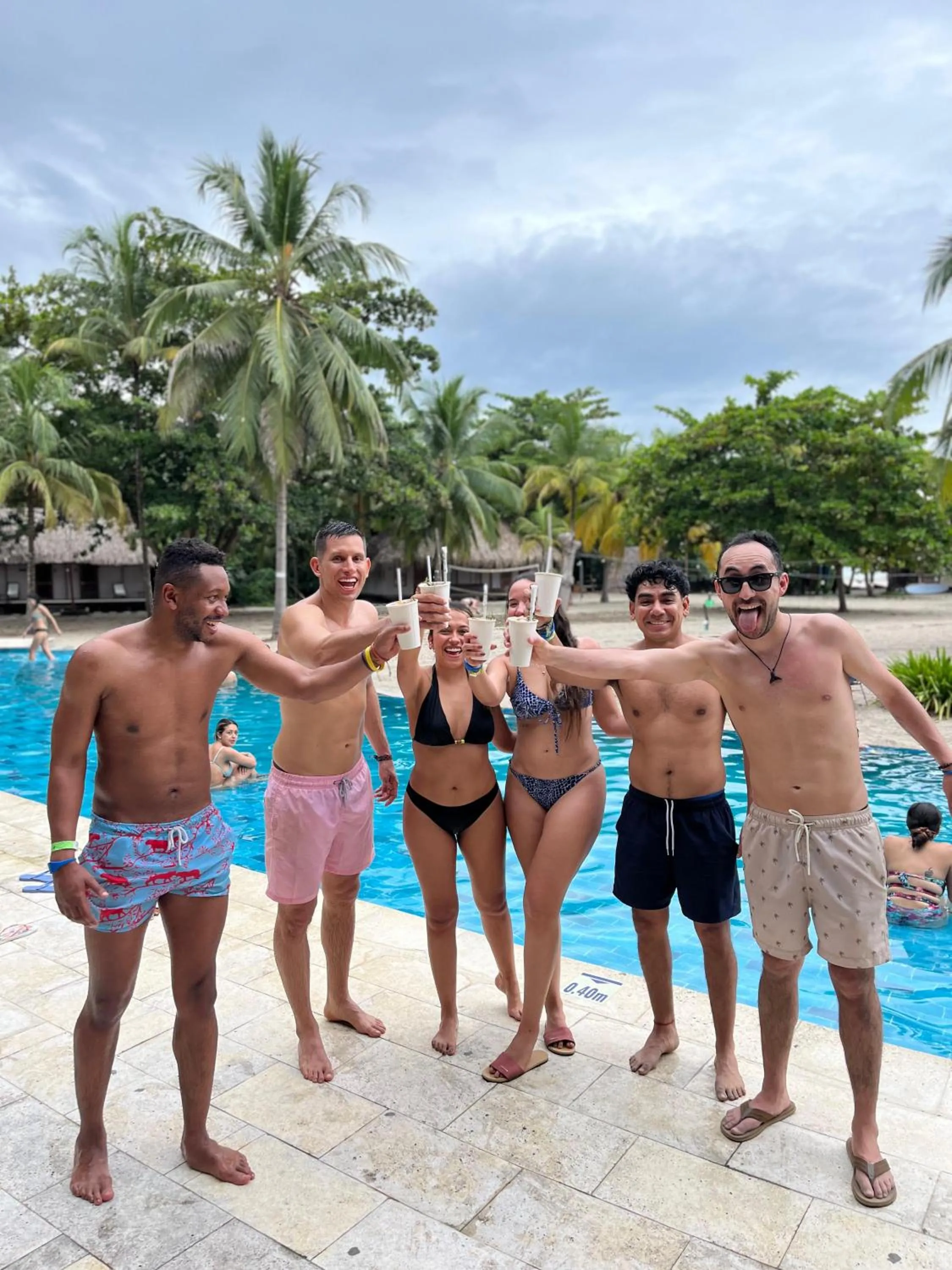 People in Viajero Tayrona Hostel & Ecohabs