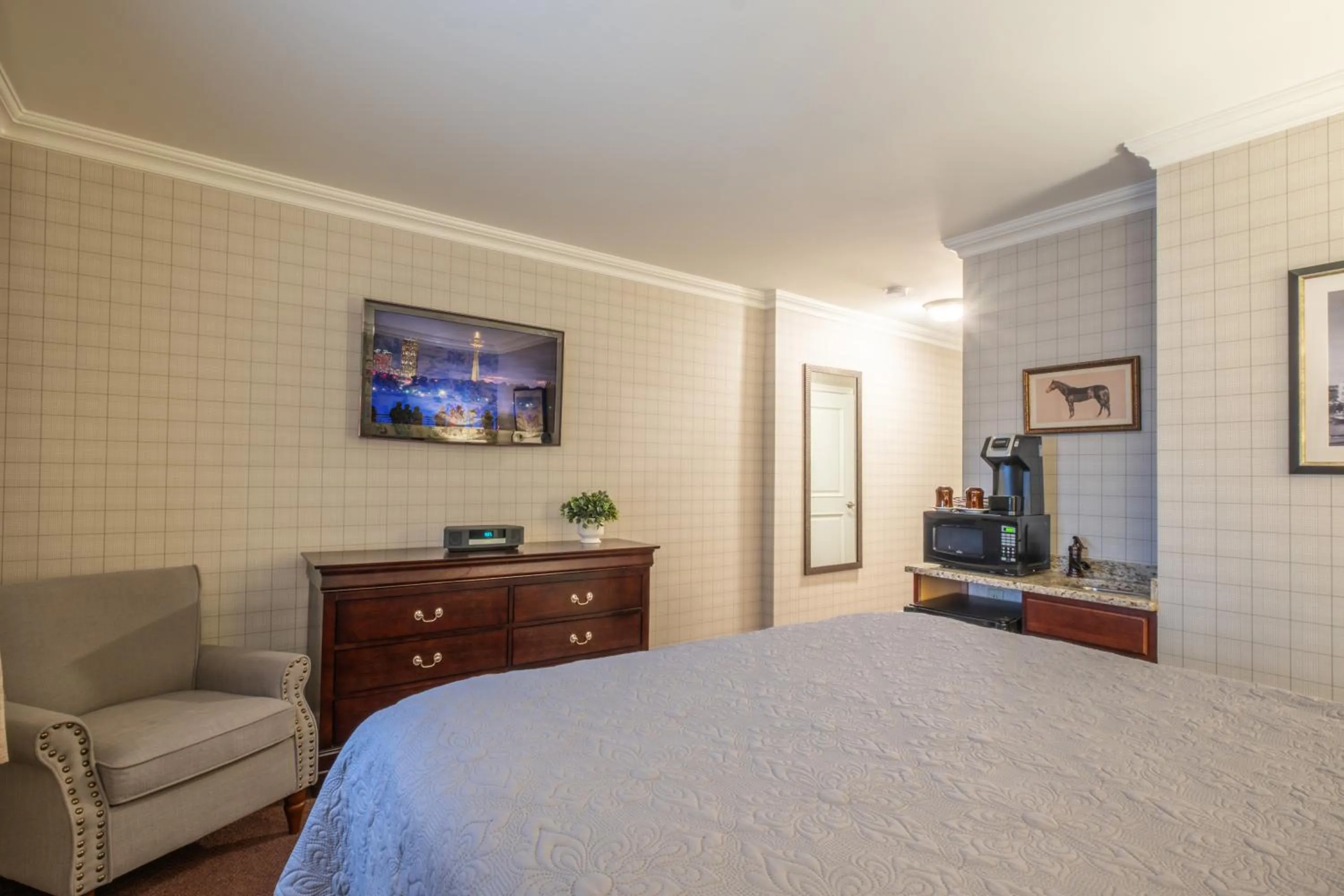 Bed in Red Coach Inn