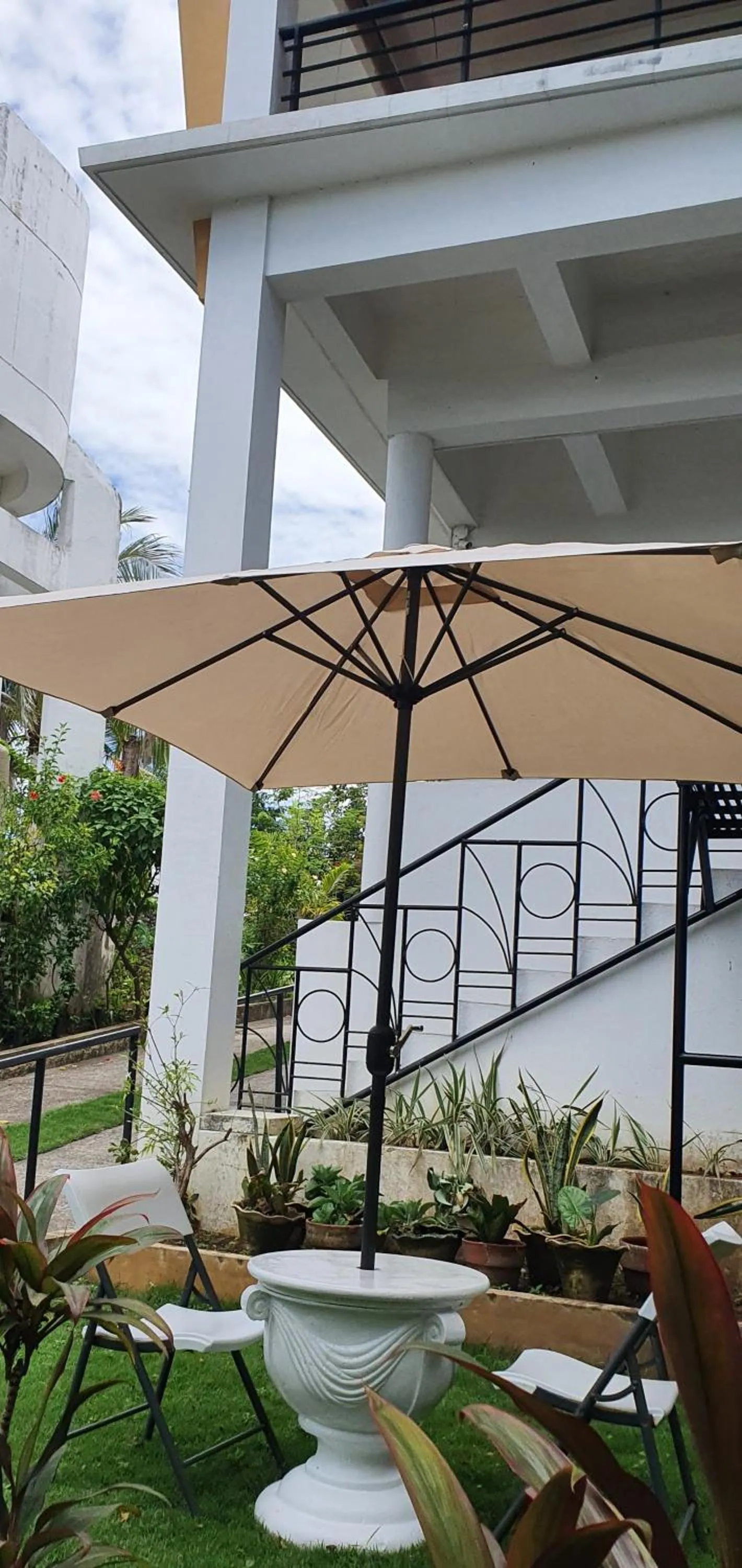 Patio in Lola's Guest House