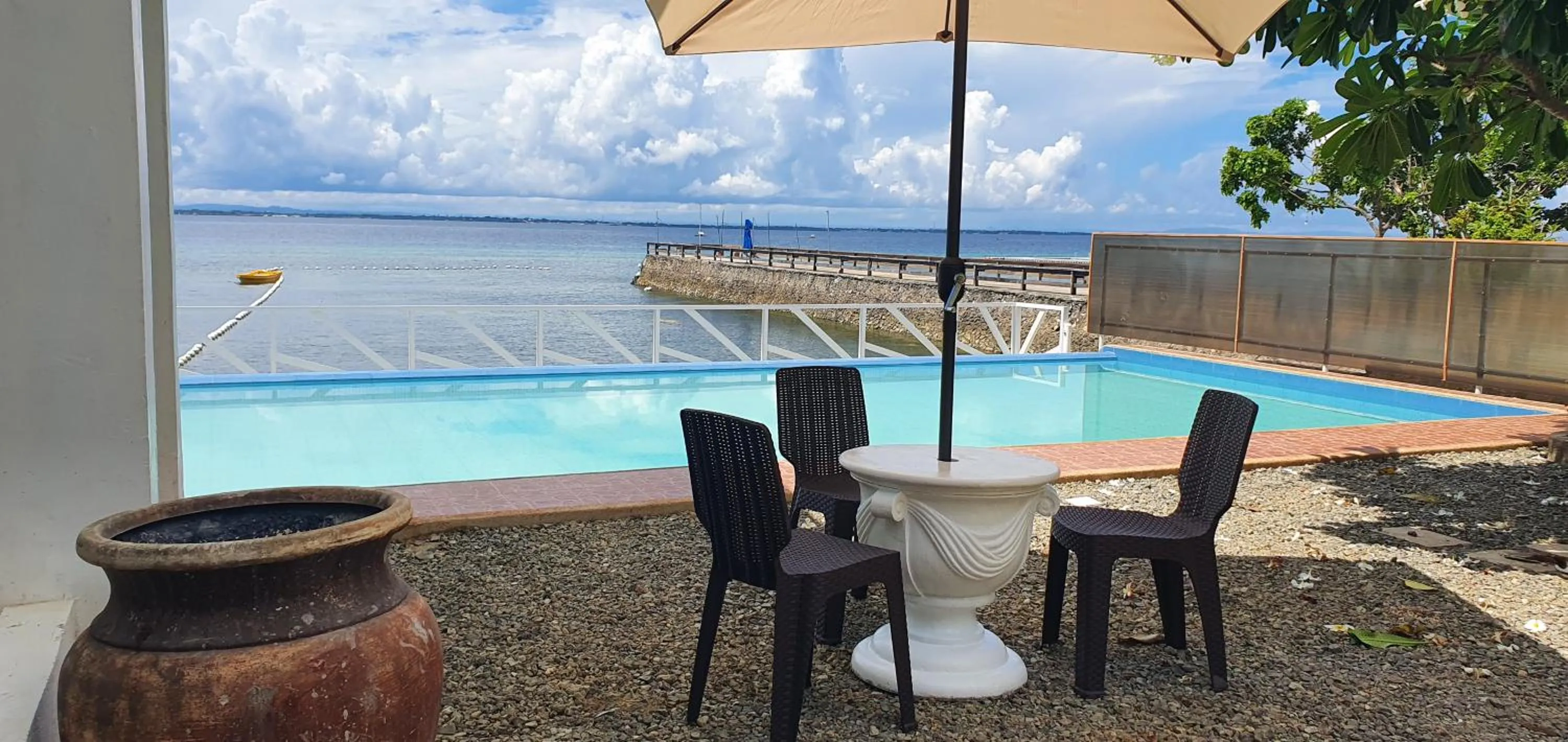 Swimming pool in Lola's Guest House