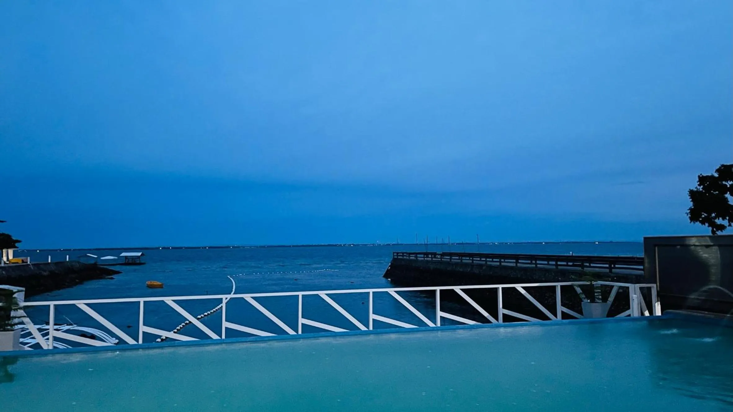 Swimming pool in Lola's Guest House