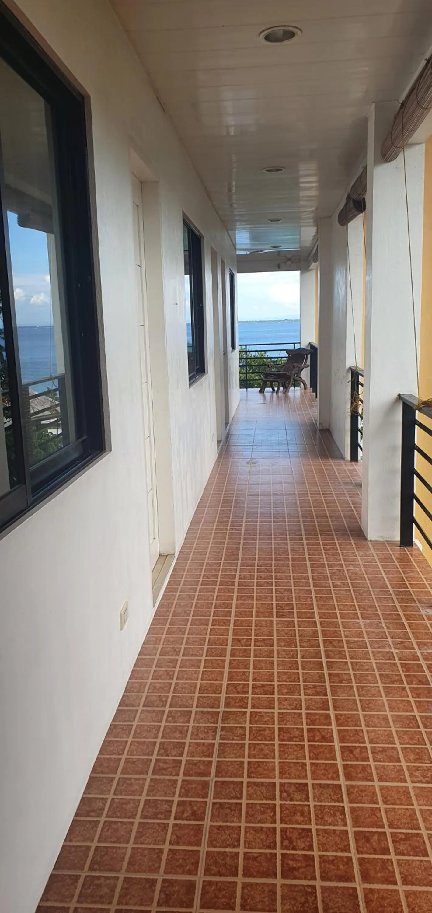 Property building in Lola's Guest House