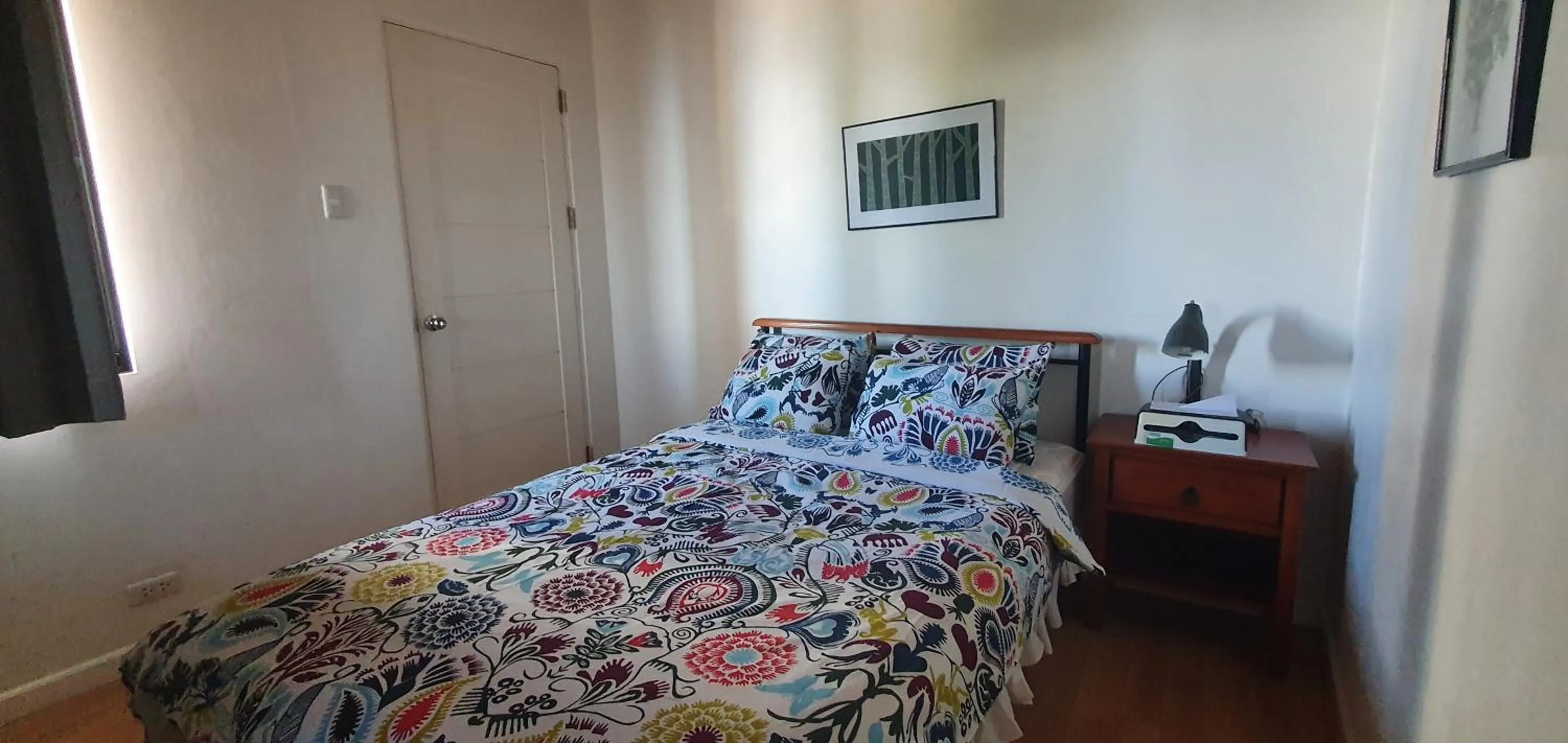 Bedroom, Bed in Lola's Guest House