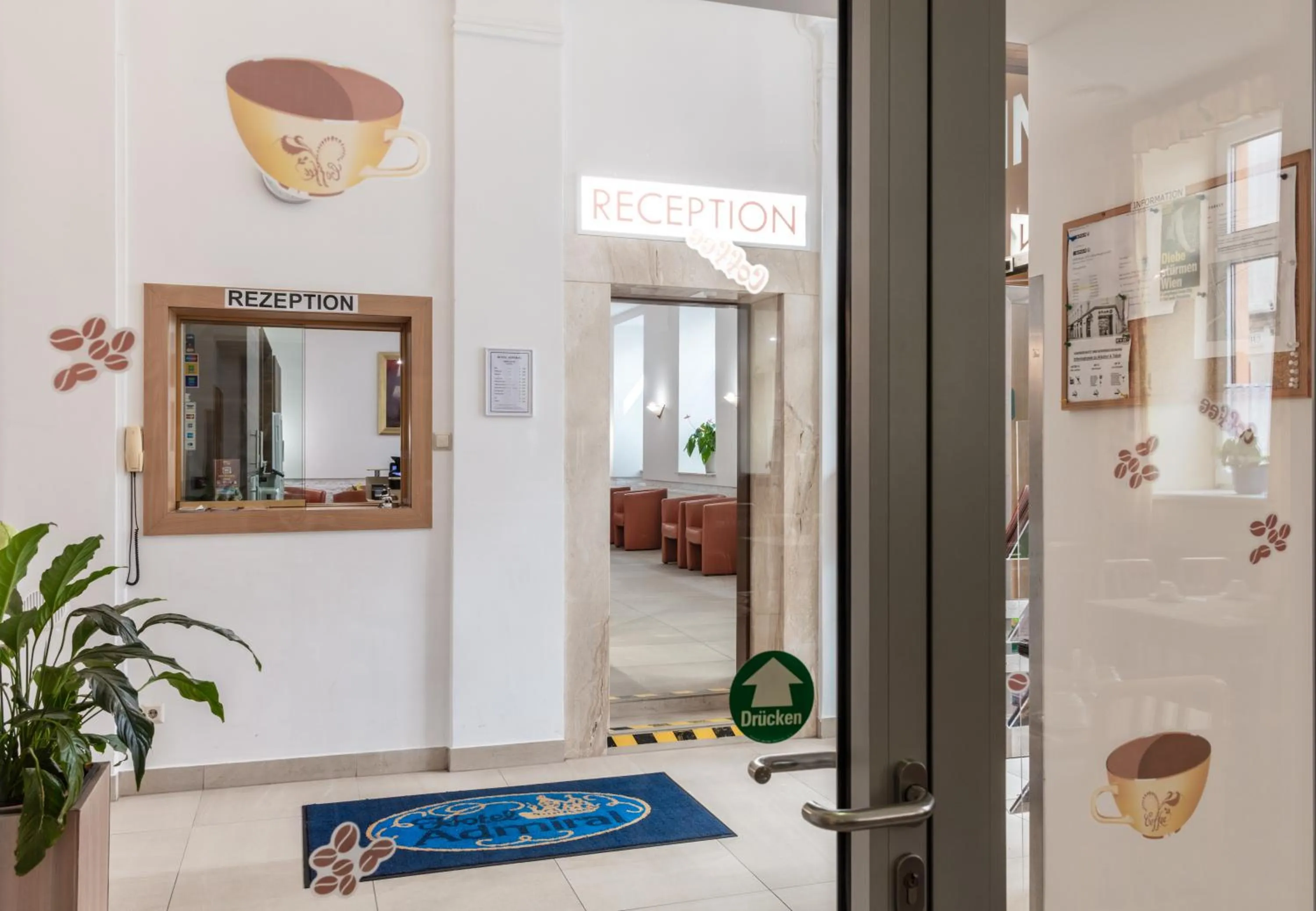 Area and facilities in Hotel Admiral