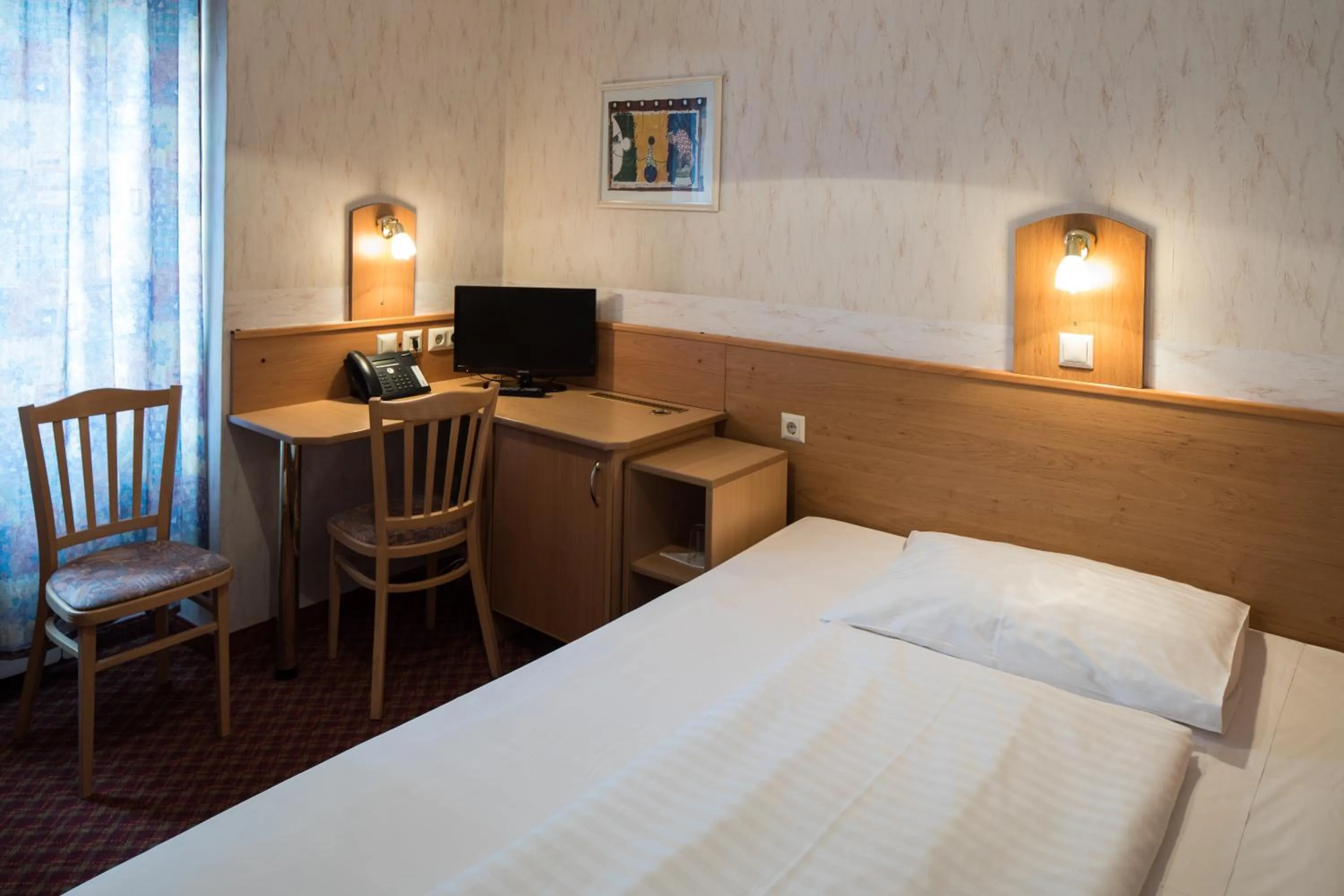 Bed in Hotel Admiral