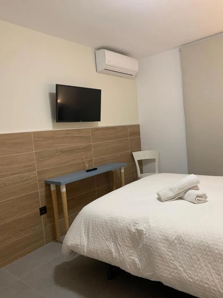 Bed in Hostal Acemar