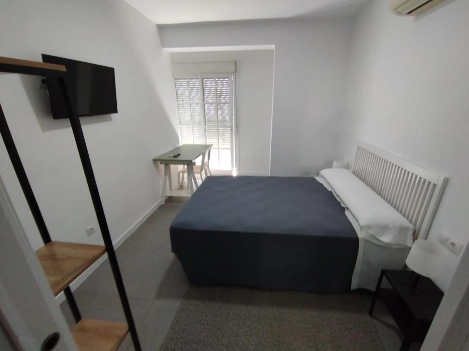 Bedroom, Bed in Hostal Acemar