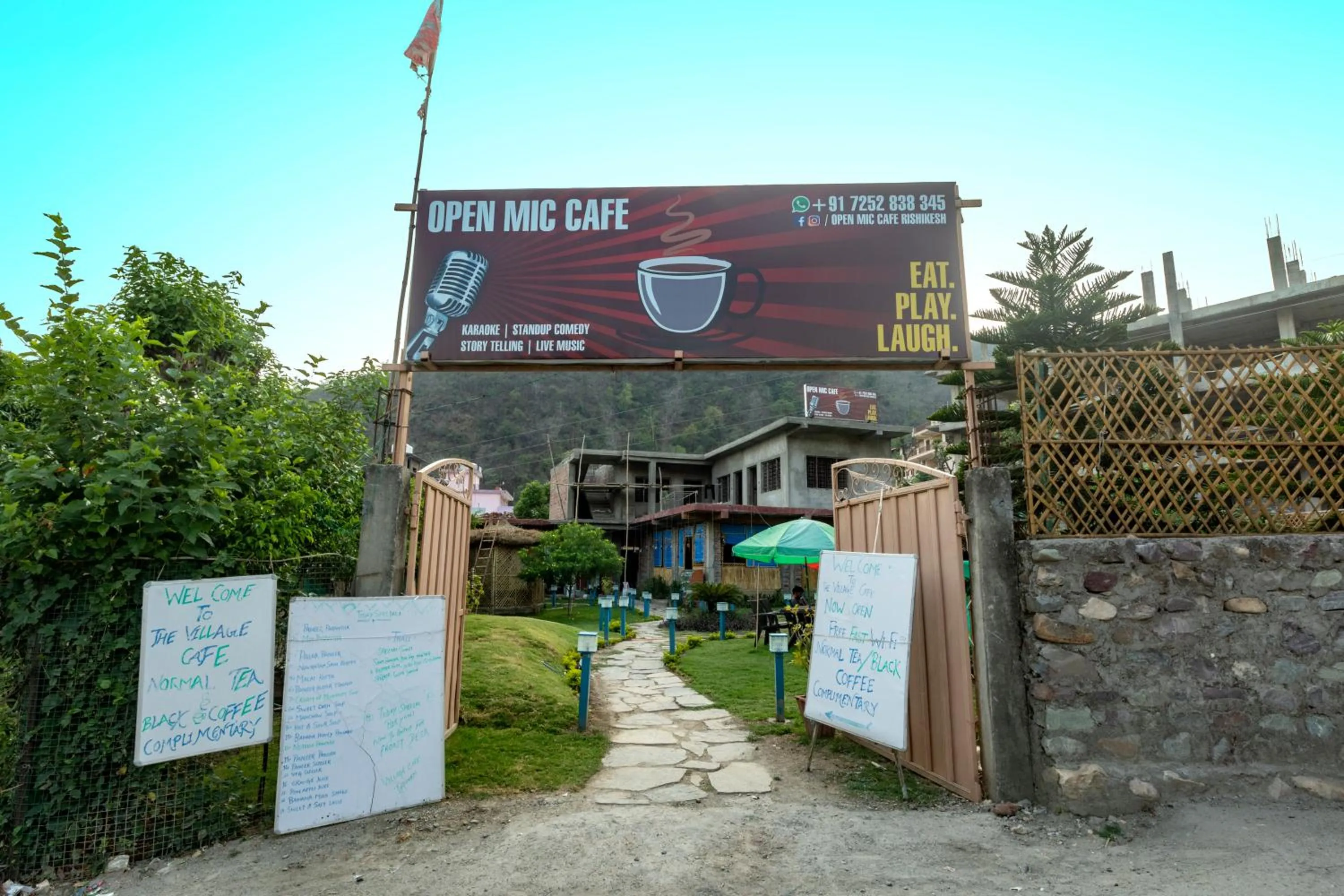 Restaurant/places to eat in Hotel Tapovan Cottage