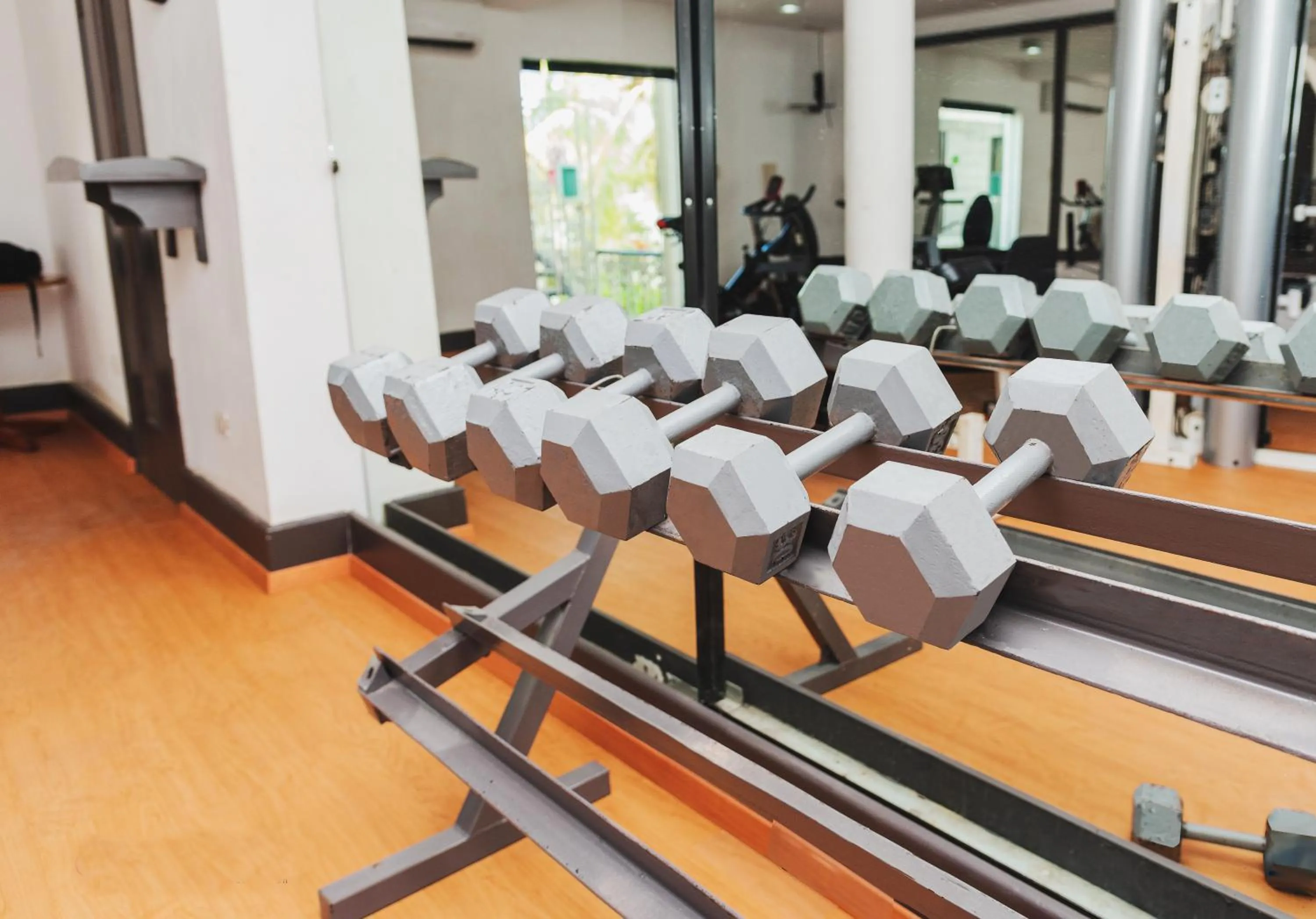 Fitness centre/facilities in Wyndham Garden Los Mochis Plaza Inn