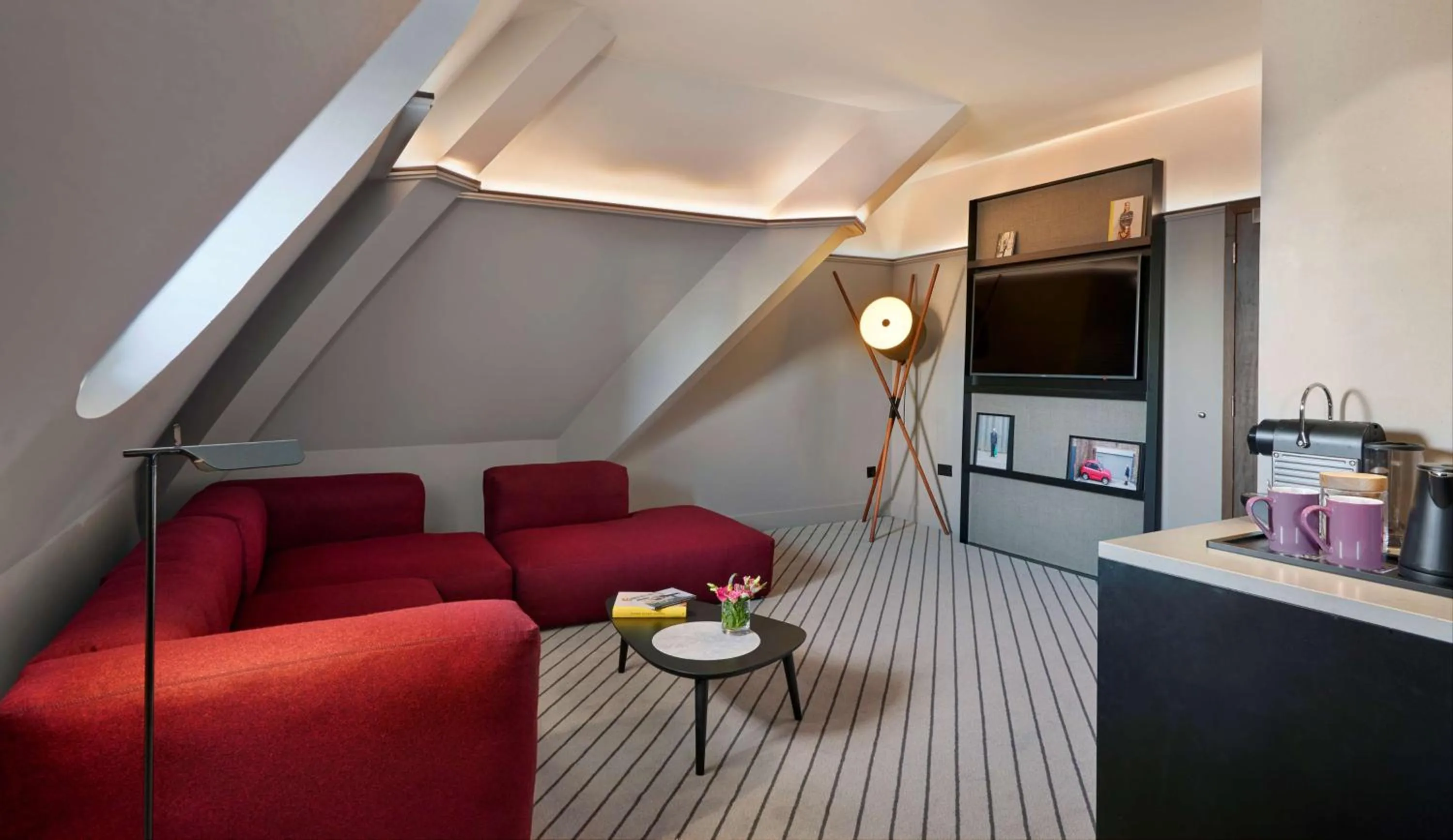 Photo of the whole room in Andaz London Liverpool Street, By Hyatt