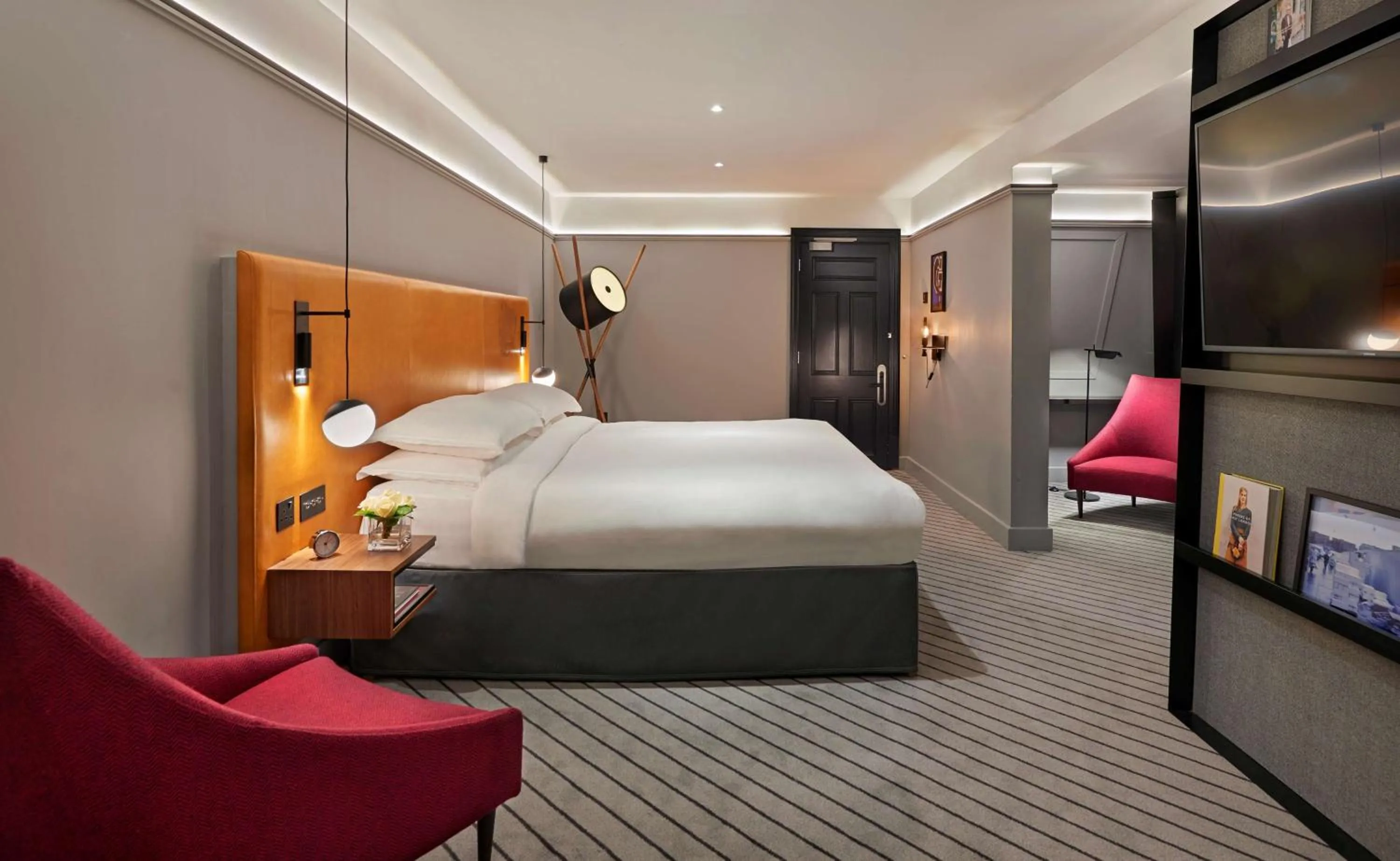 Photo of the whole room, Bed in Andaz London Liverpool Street, By Hyatt