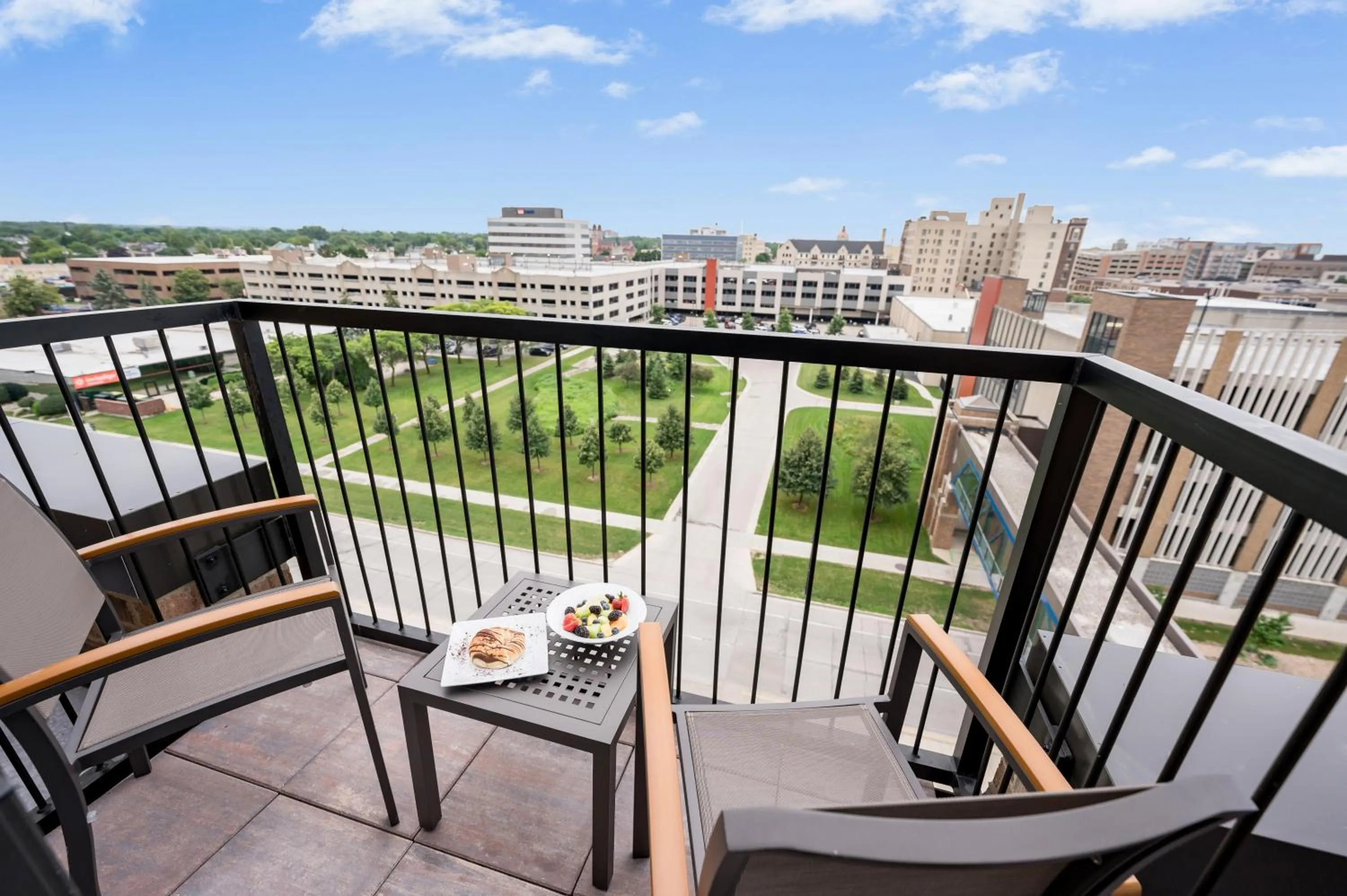 Patio in Hyatt Regency Green Bay