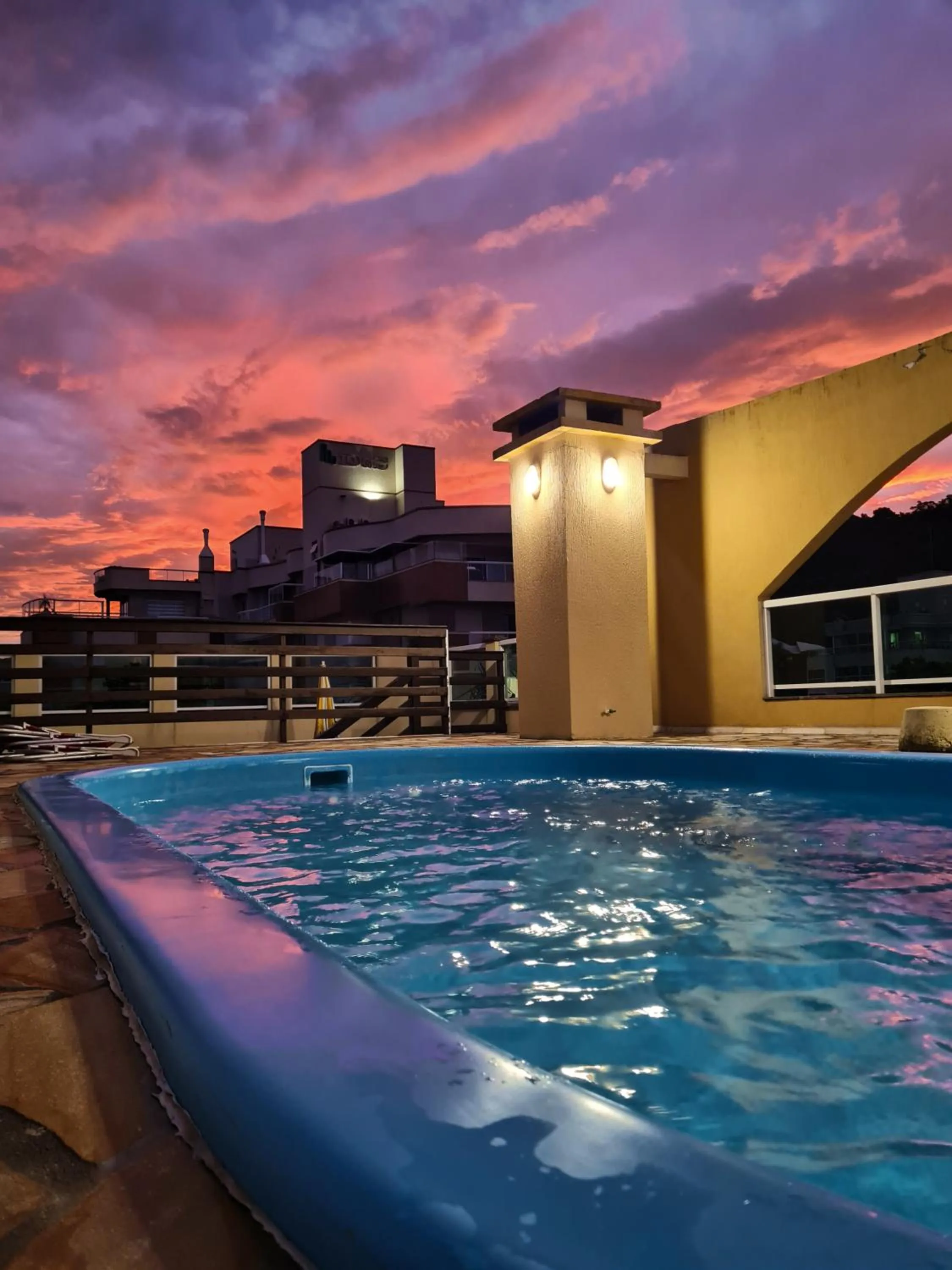 Swimming pool in Bombinhas Praia Apart Hotel - unidade rua Bem Te Vi