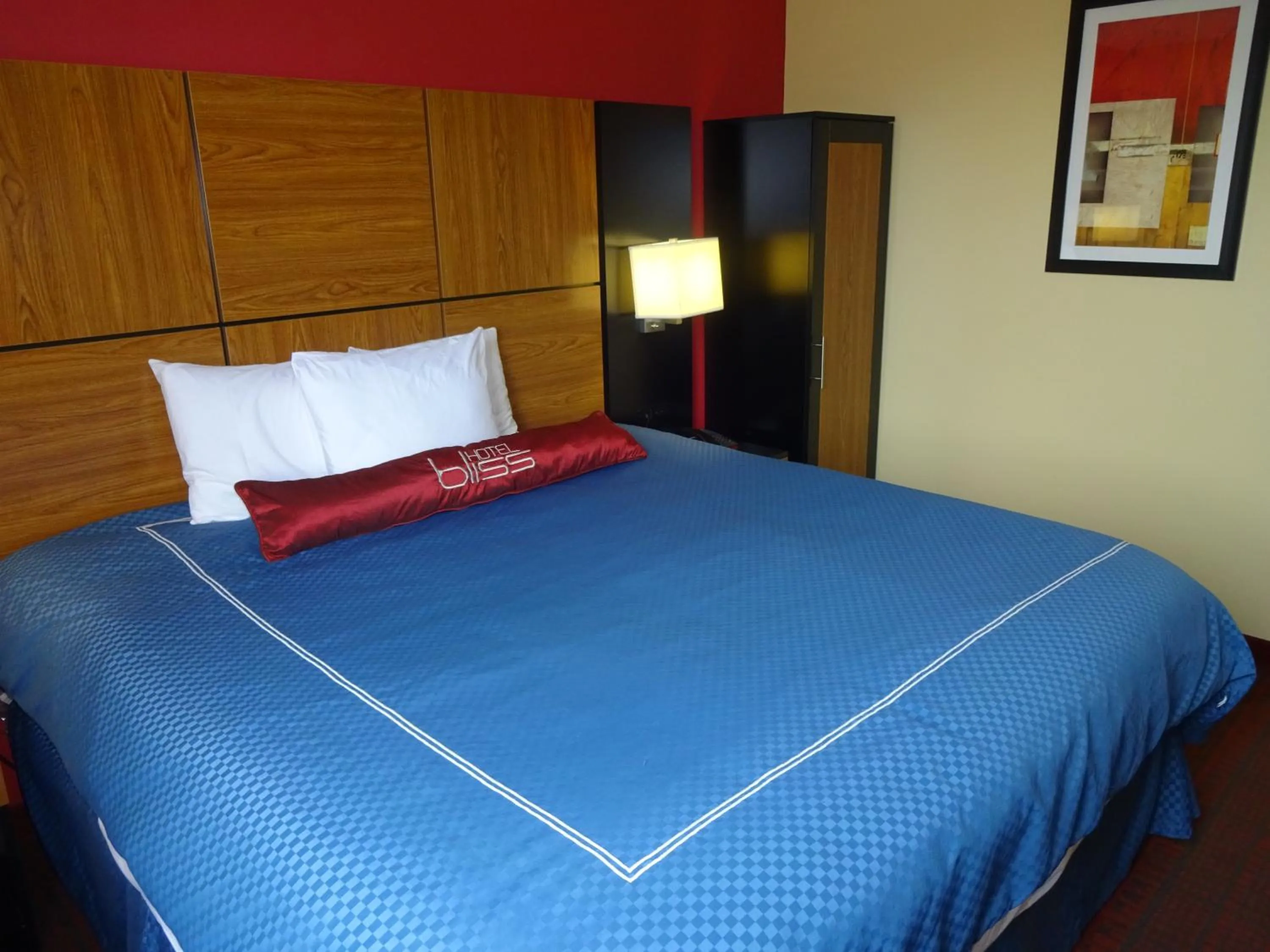 Bedroom, Bed in Hotel Bliss - Brooklyn