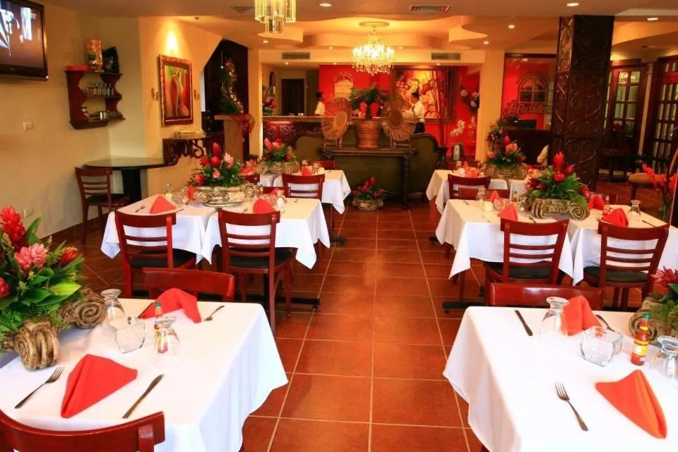 Restaurant/places to eat in Boutique Hotel La Cordillera