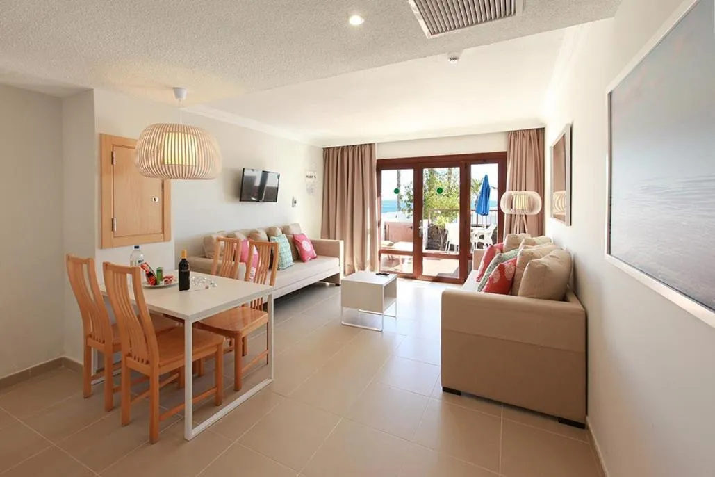 Grupotel Flamingo Beach