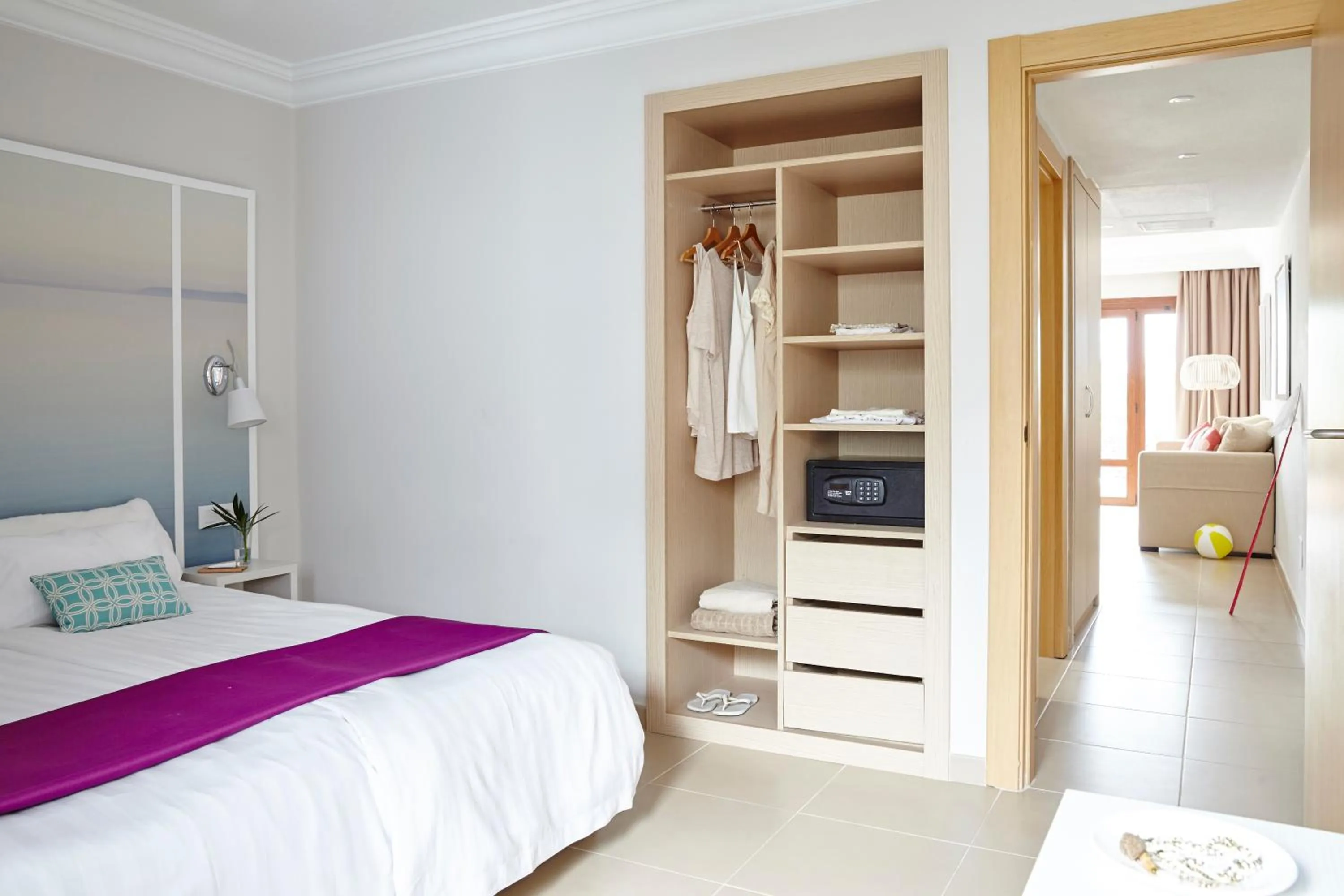 Bed in Grupotel Flamingo Beach