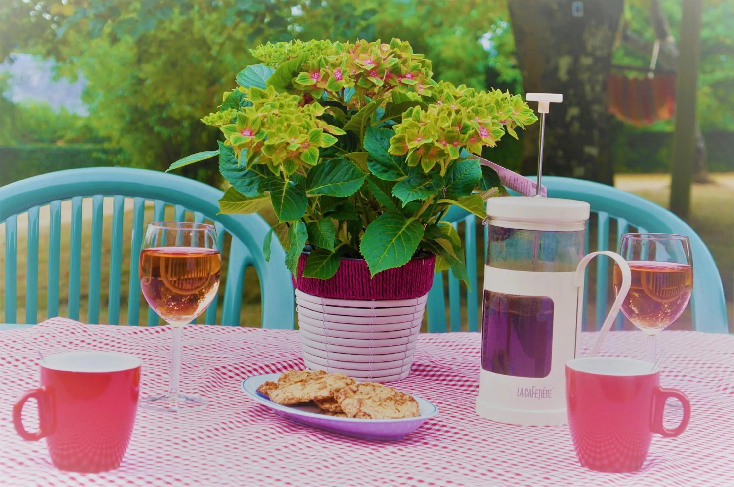 Food and drinks in B&B Les Tranchées