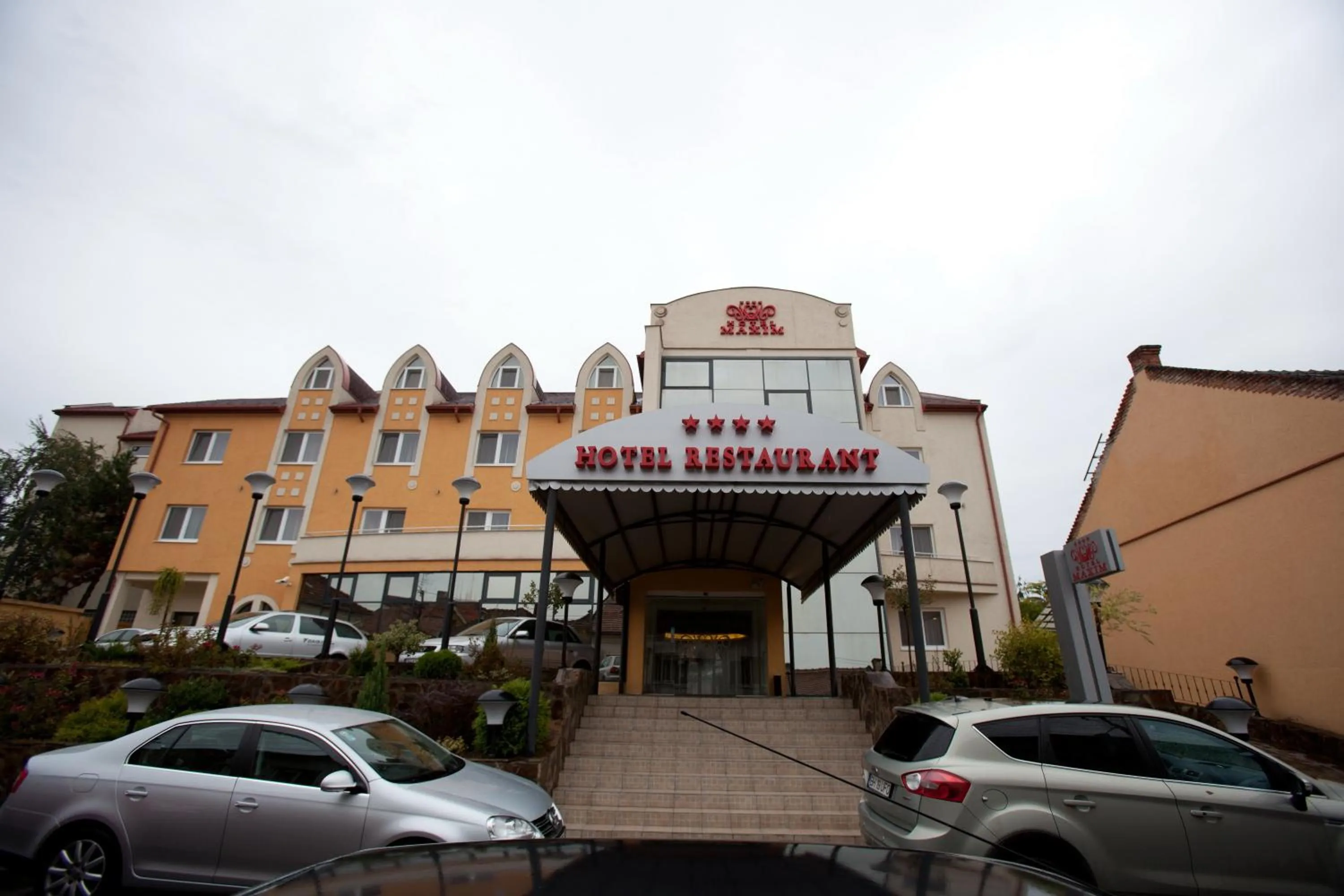 Facade/entrance in Hotel Maxim