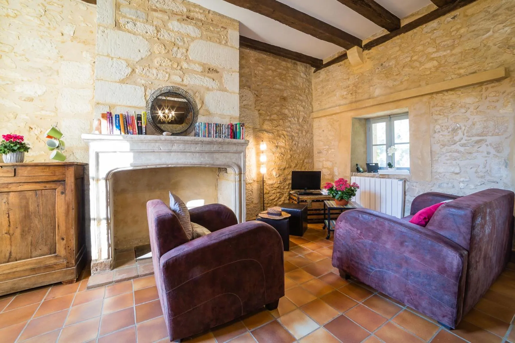 Au coeur de Beynac, superbe maison du XIVe siècle avec jardin panoramique