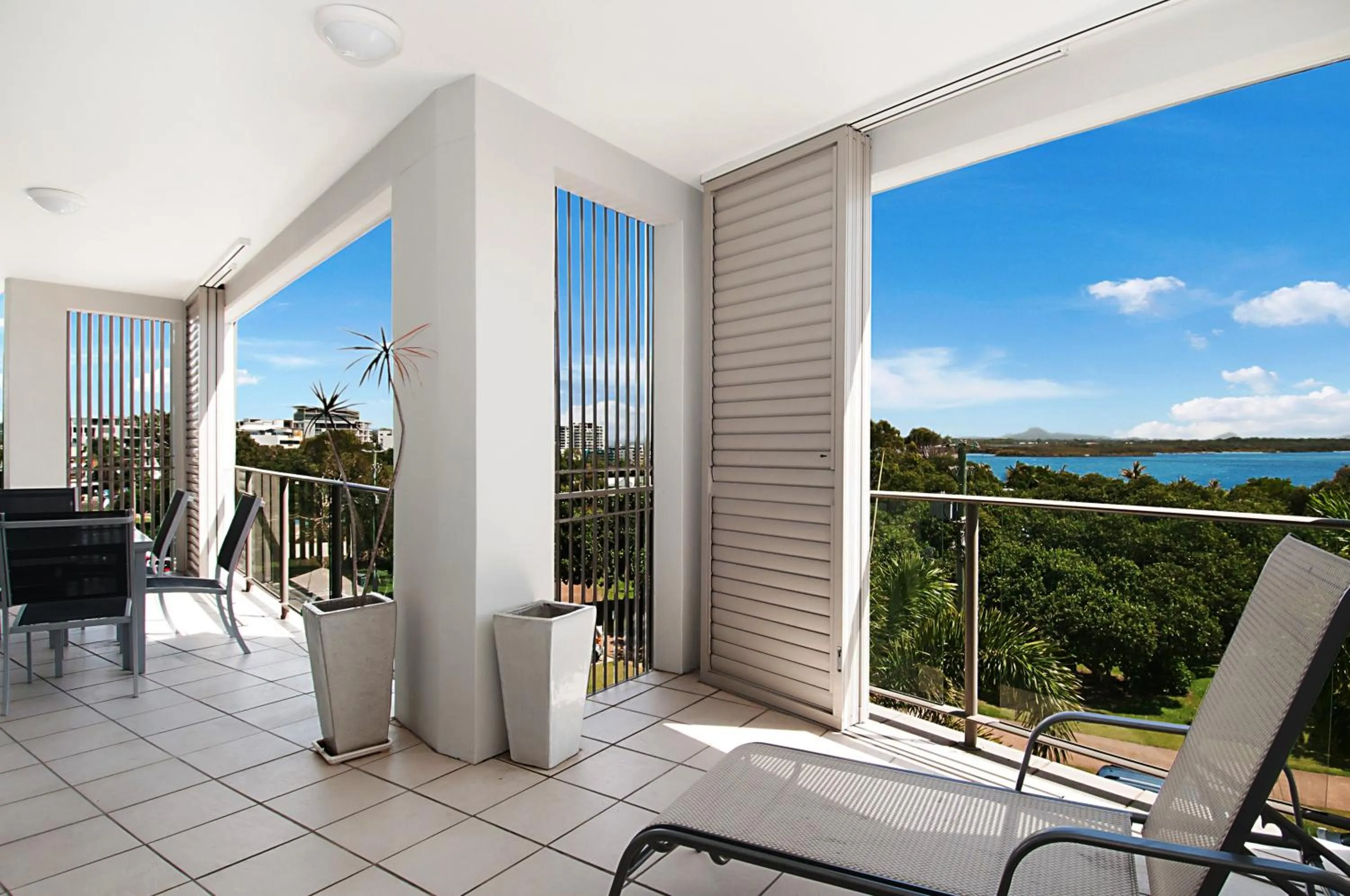 Day in Rovera Apartments