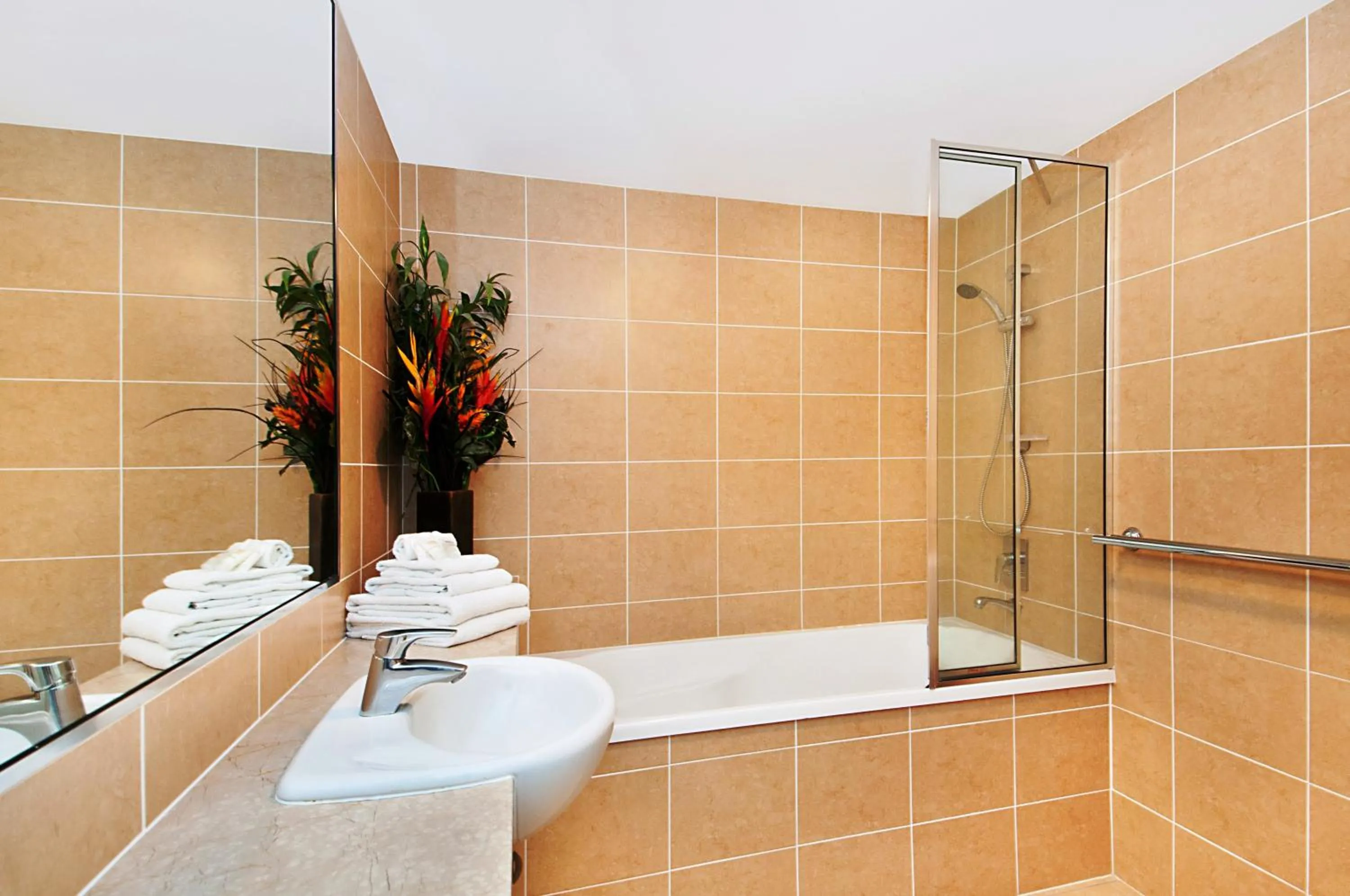 Bathroom in Rovera Apartments