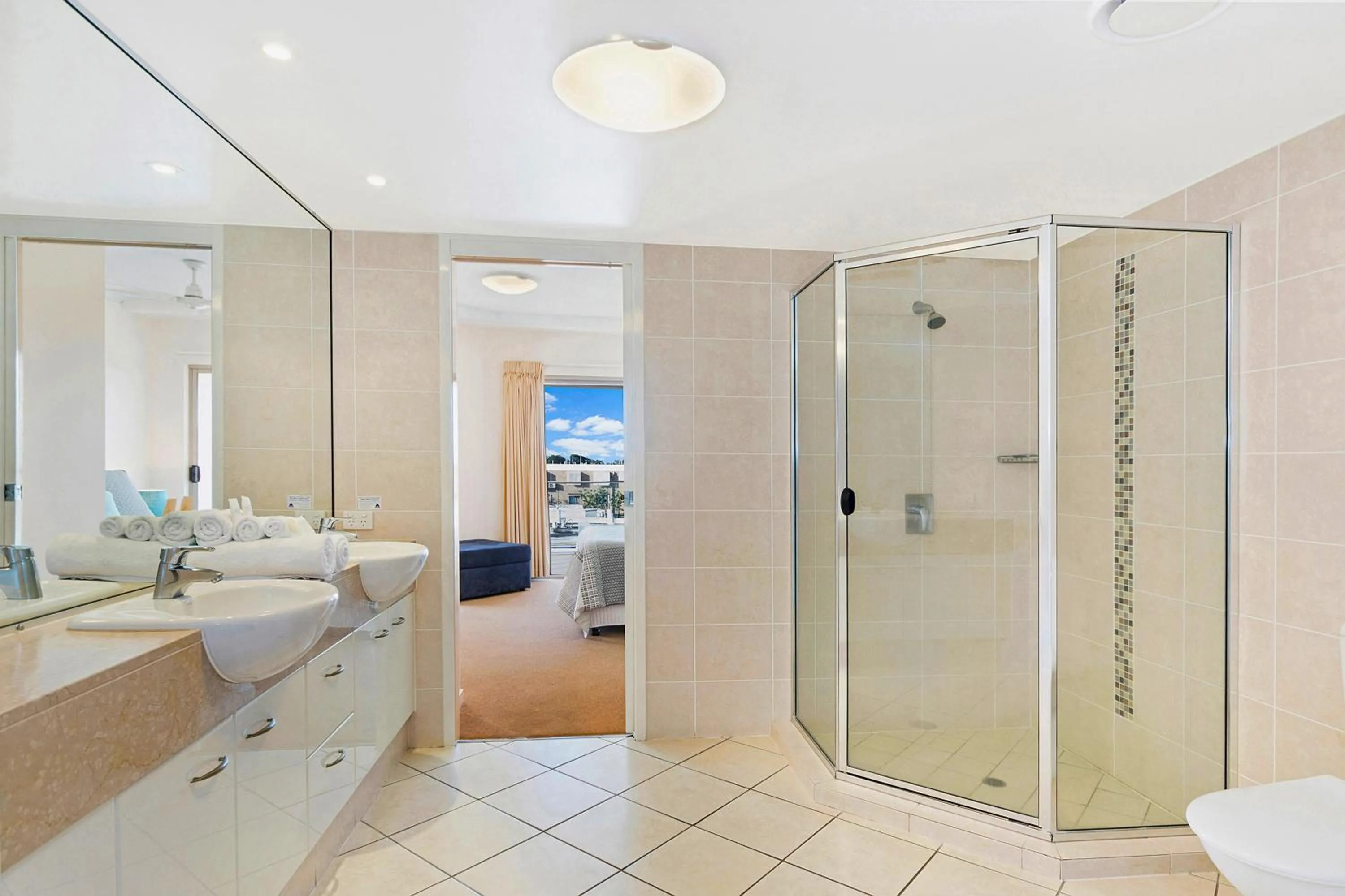 Bathroom in Rovera Apartments