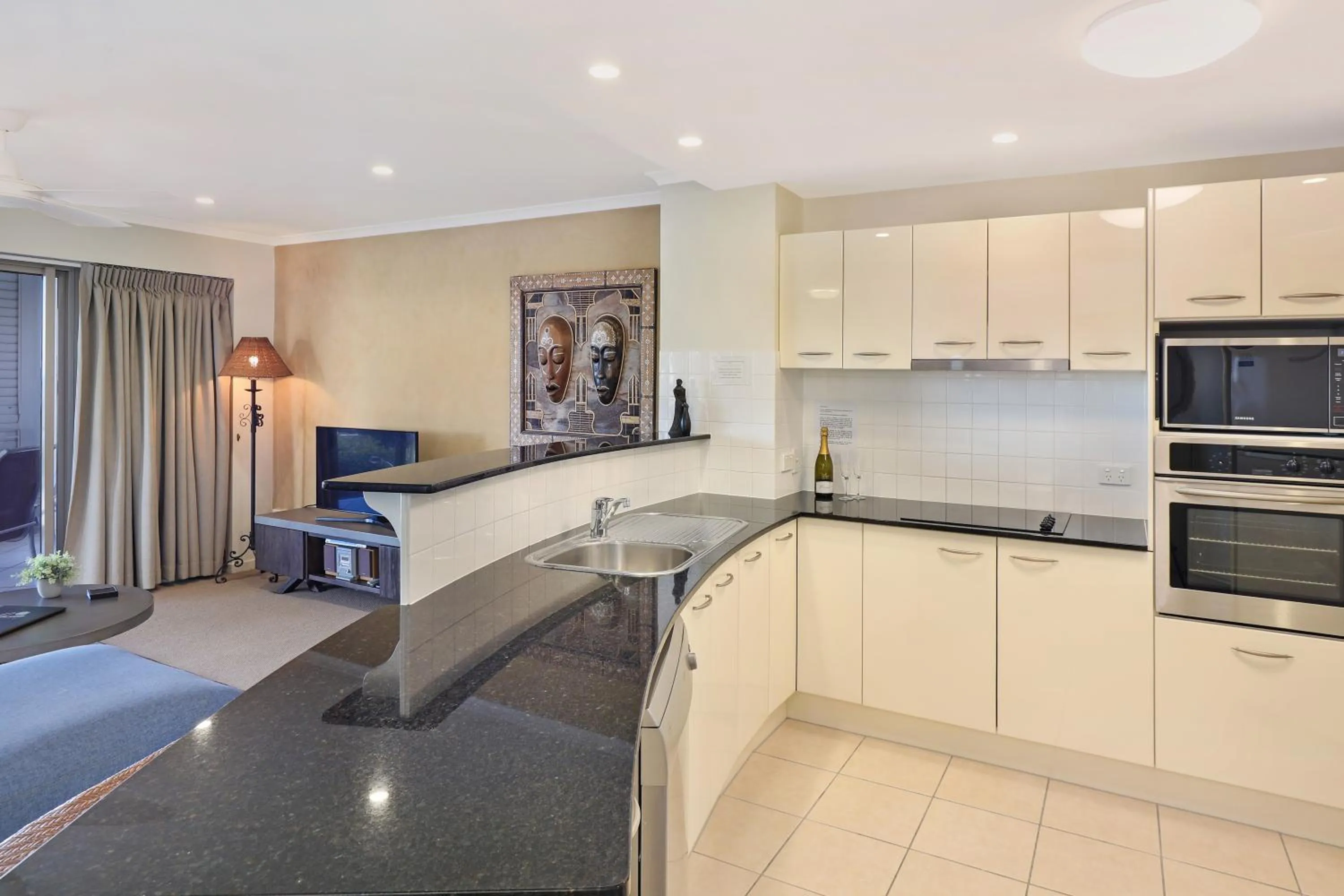 Kitchen or kitchenette in Rovera Apartments