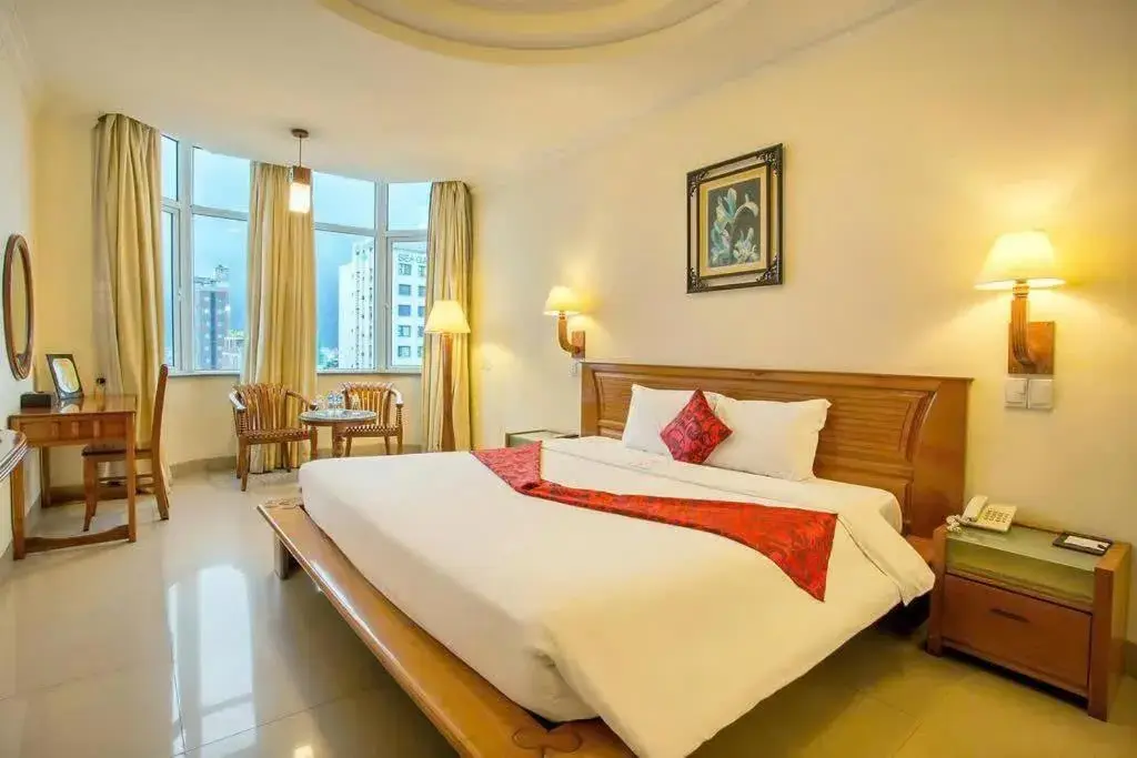 Deluxe Double Room in Golden Sea Hotel Da Nang Deluxe Double Room in Golden Sea Hotel Da Nang