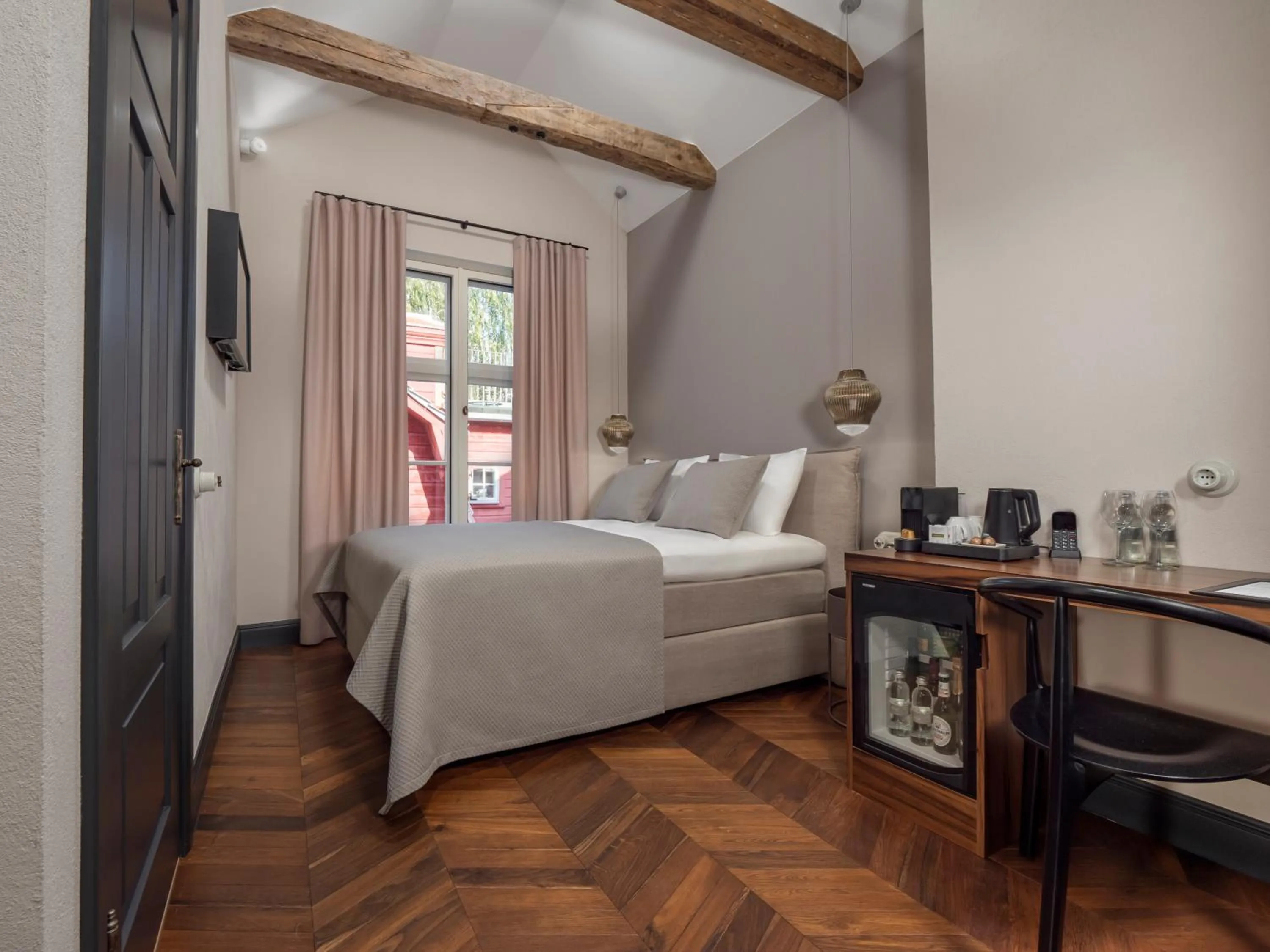 Photo of the whole room, Bed in Boutique Hotel Rosenplänter