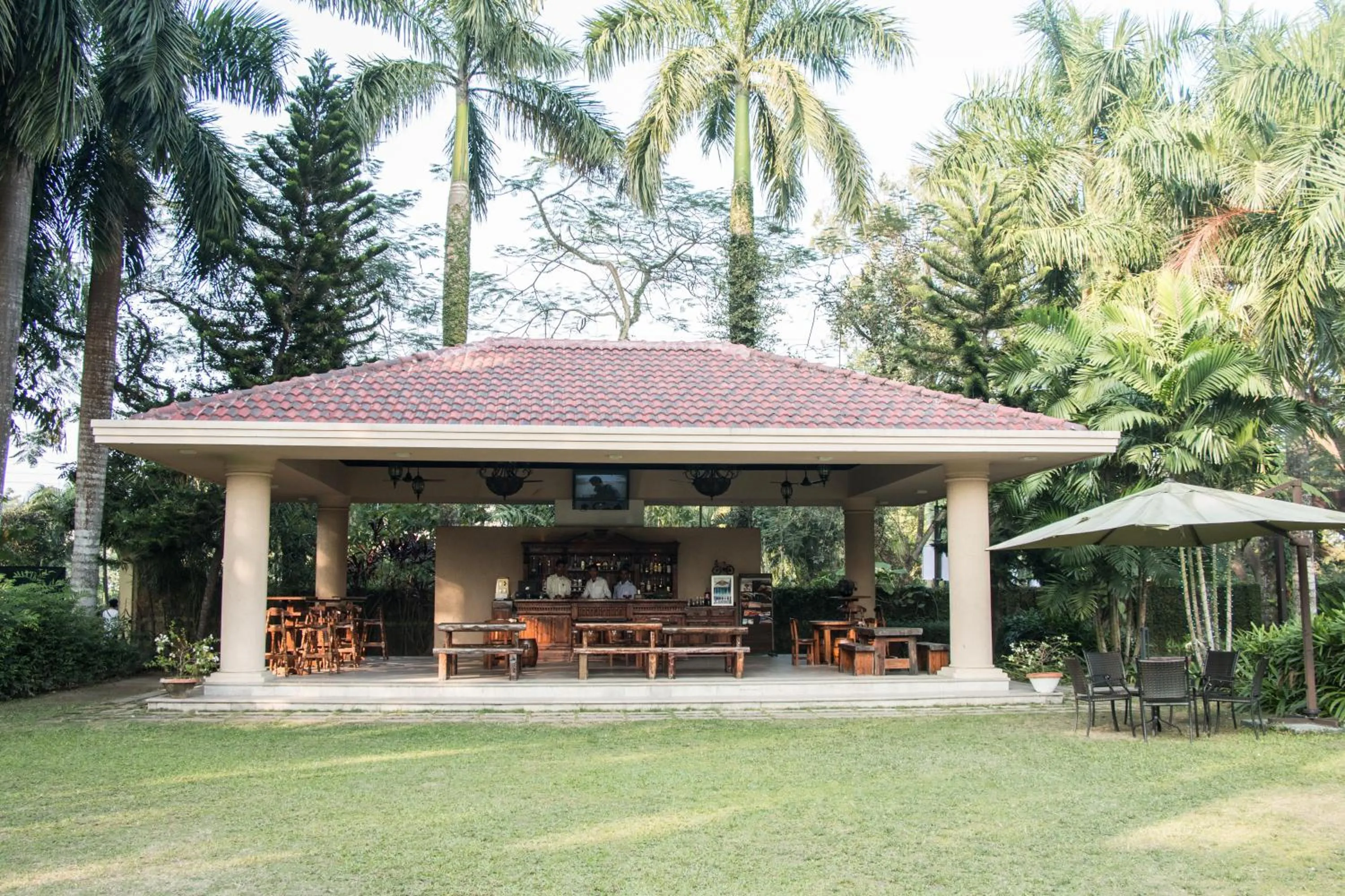 Restaurant/places to eat in Ibiza The Fern Resort & Spa, Kolkata