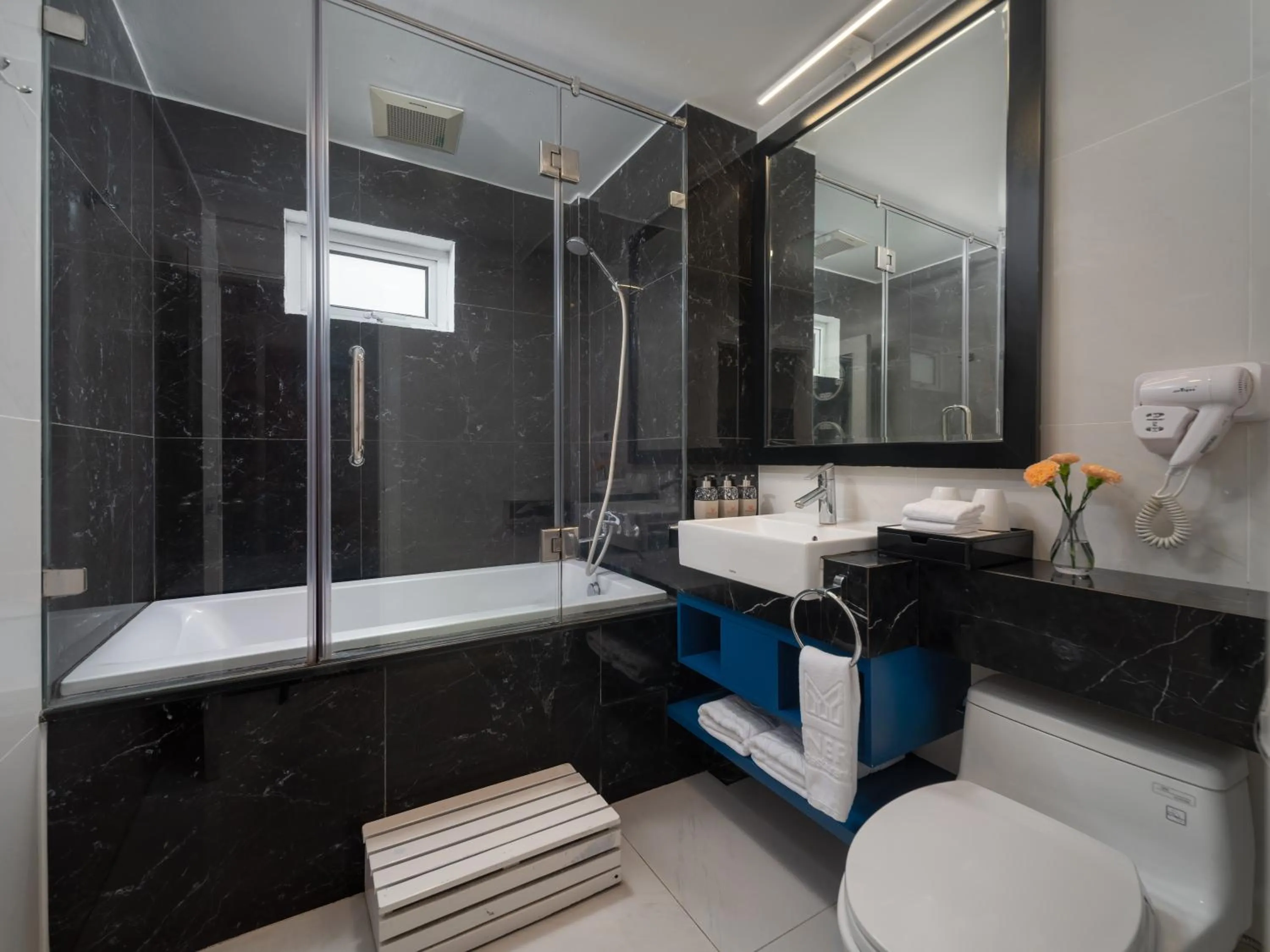 Minerva Church Hotel