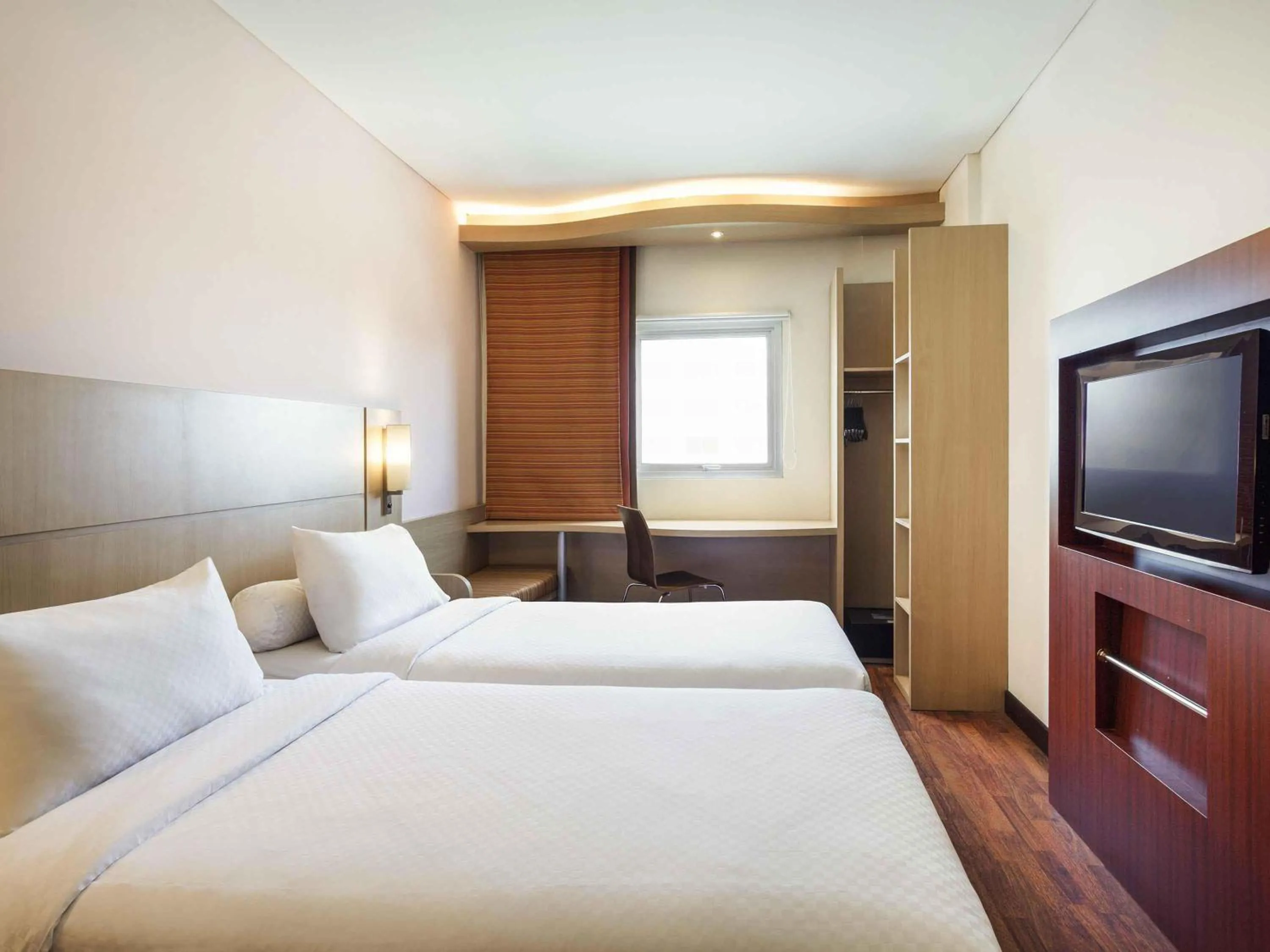 Bedroom, Bed in Ibis Balikpapan