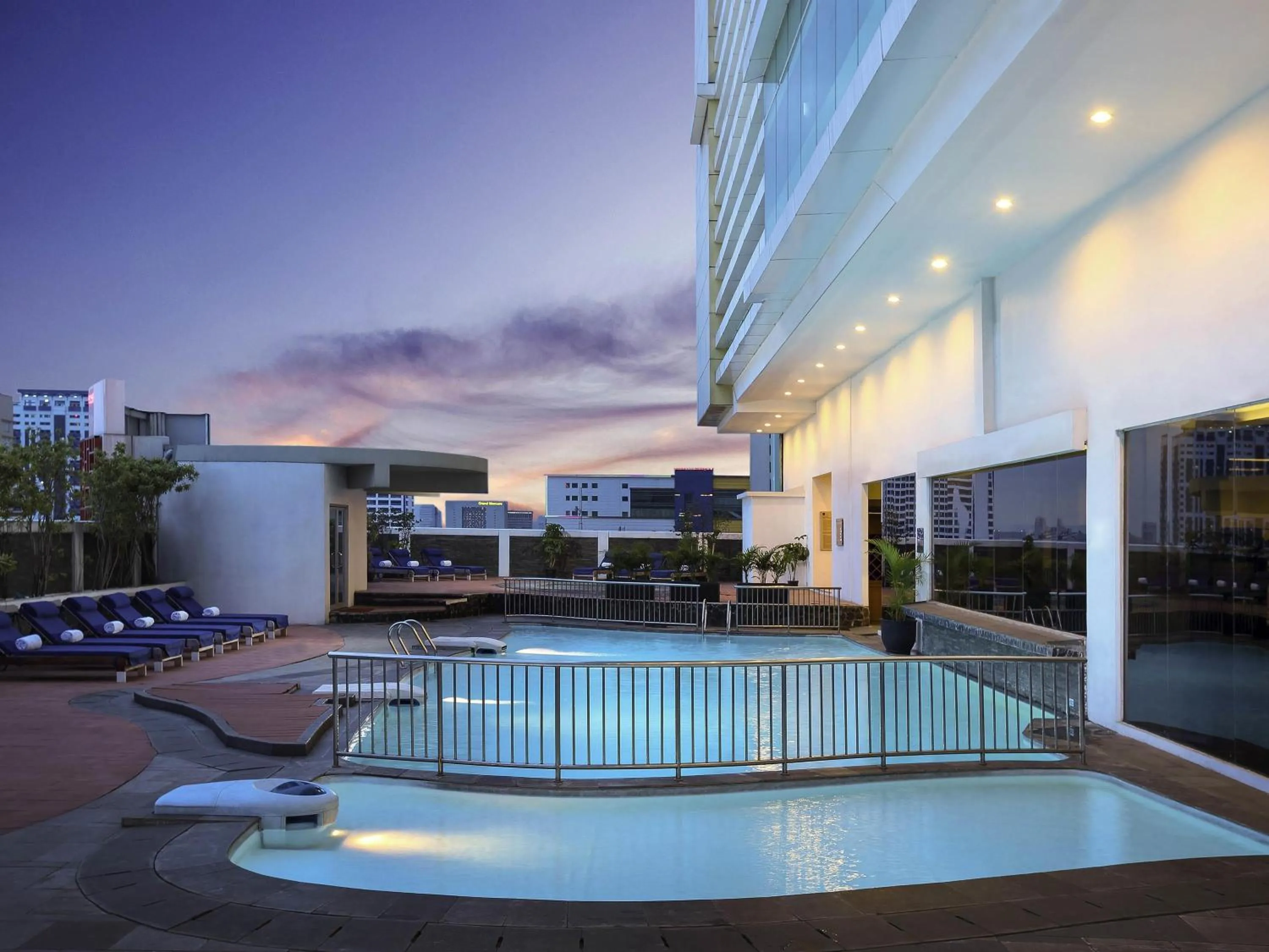 Pool view in Novotel Jakarta Gajah Mada