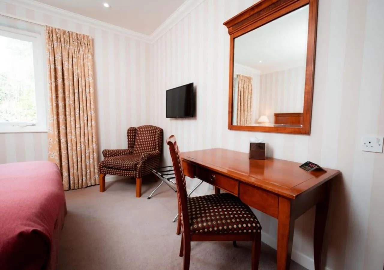 Lakeside Hotel and Spa