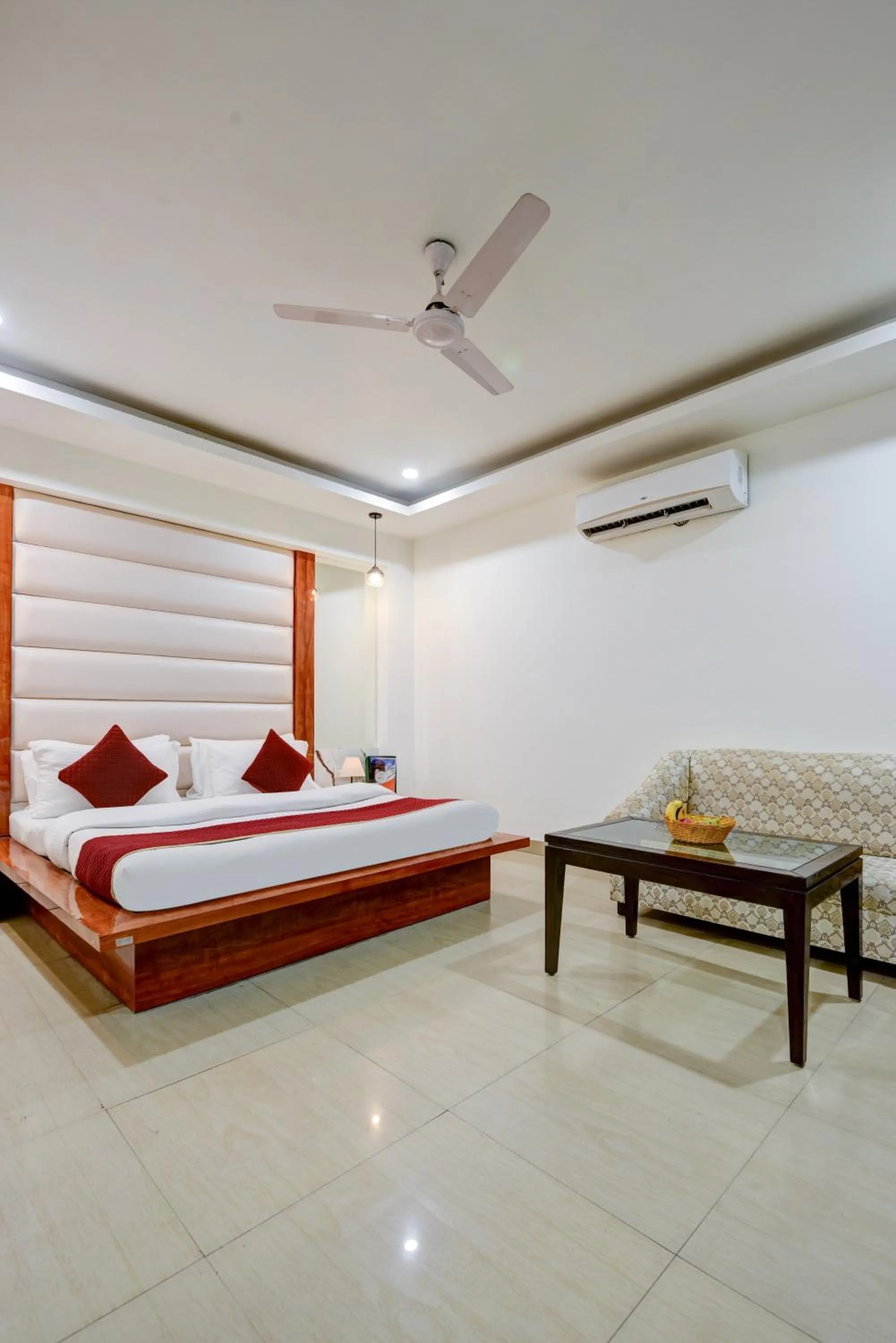 Bed in Hotel Krishna Deluxe-By RCG Hotels