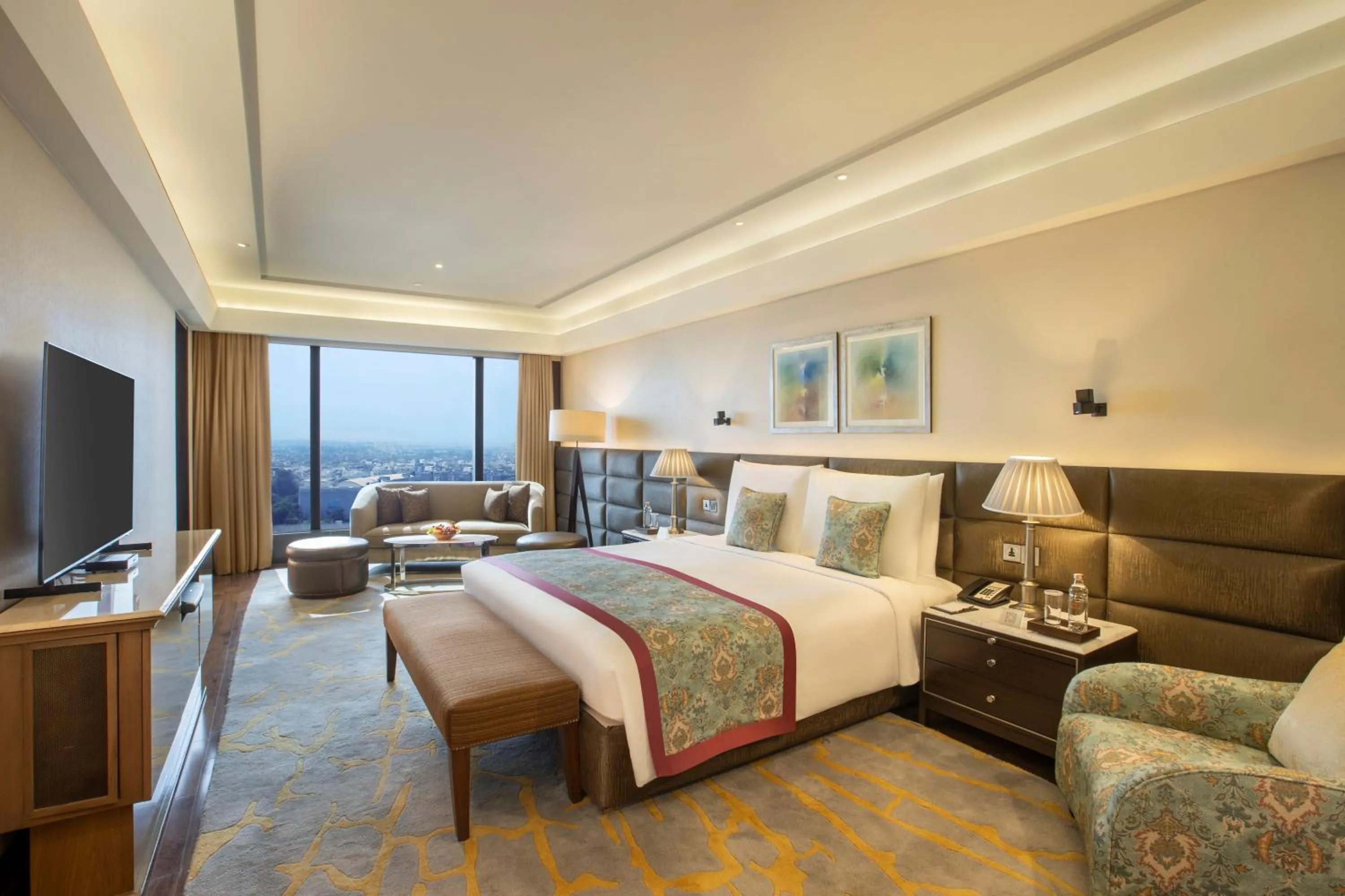 TV and multimedia, Bed in The Leela Ambience Convention Hotel Delhi