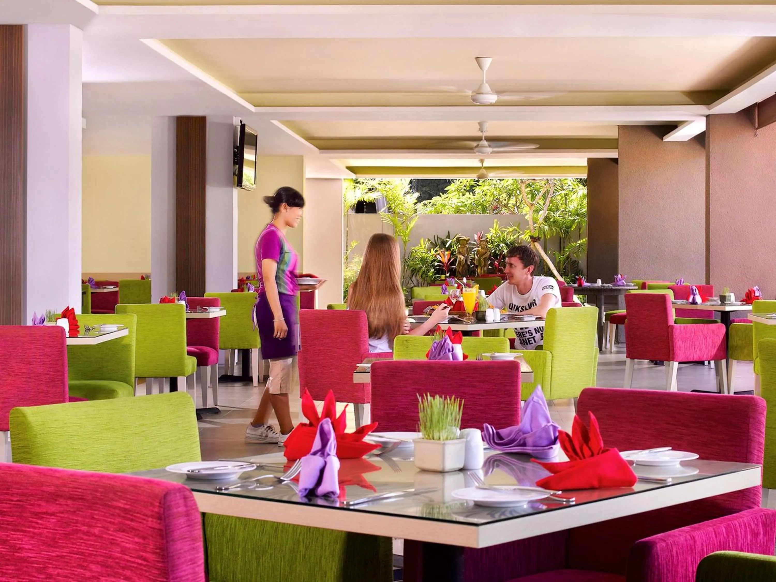 Restaurant/Places to Eat in Ibis Styles Bali Benoa