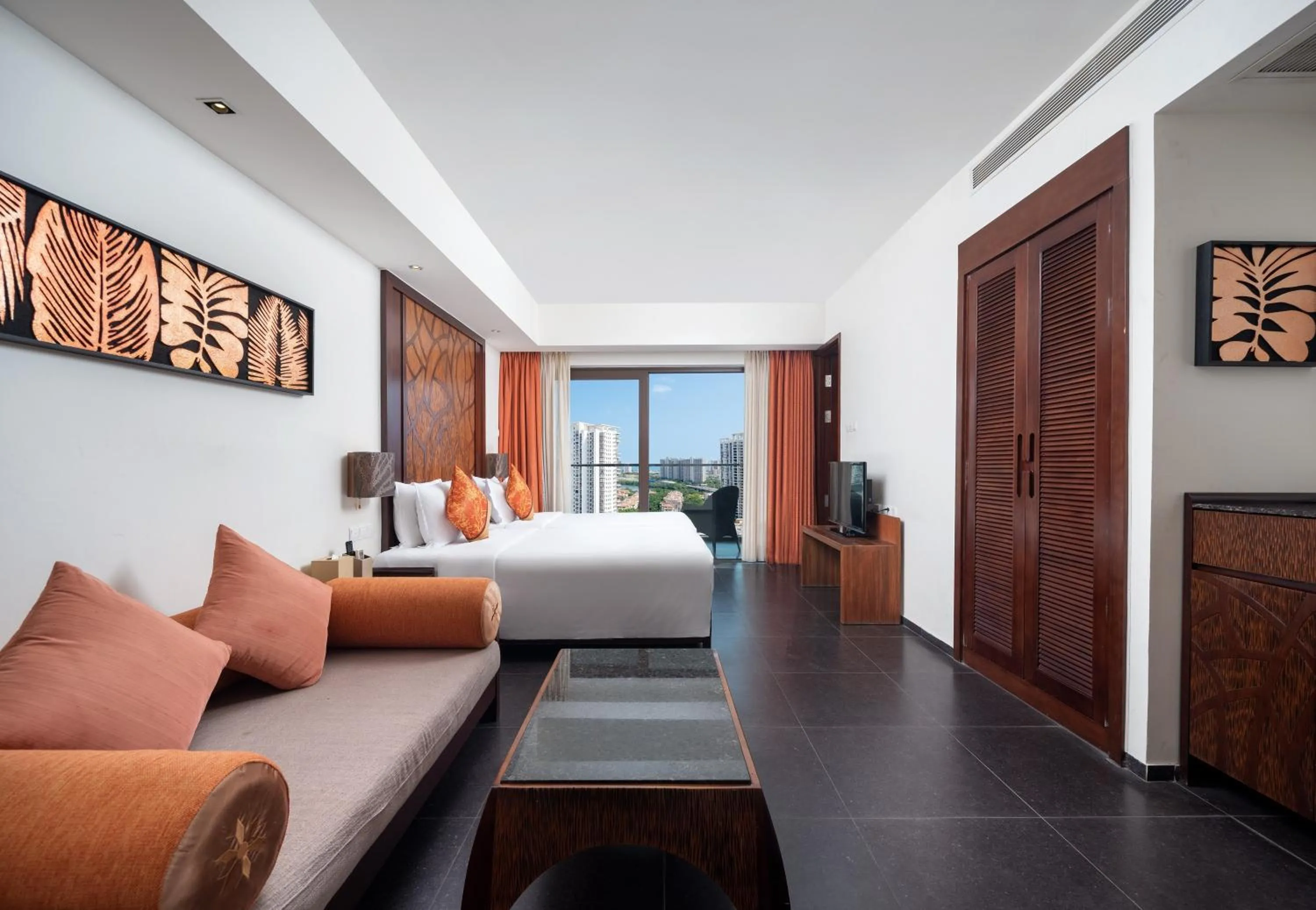 Photo of the whole room, Bed in Mangrove Tree Resort World Sanya Bay-Kapok