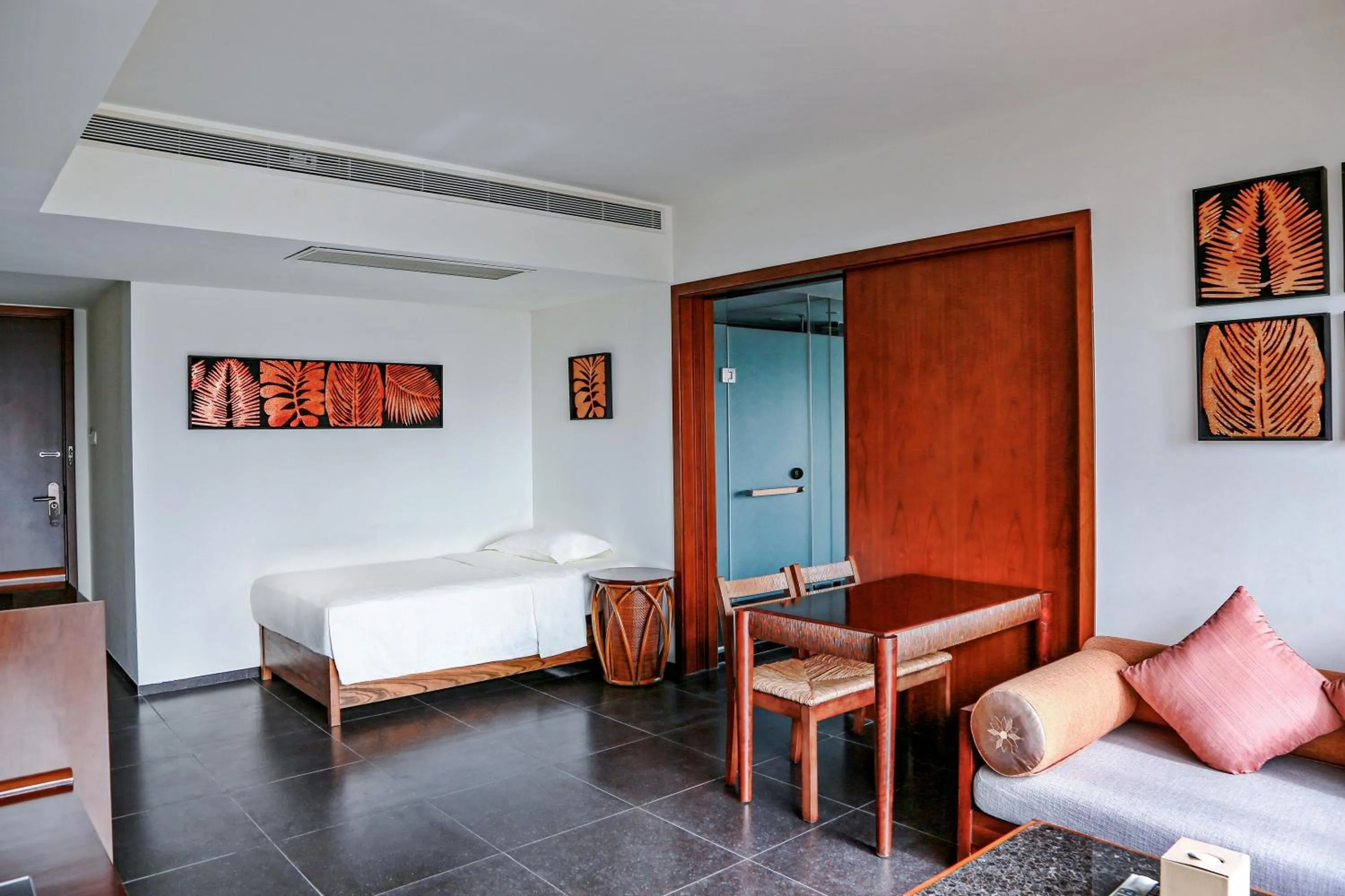 Bed in Mangrove Tree Resort World Sanya Bay-Kapok
