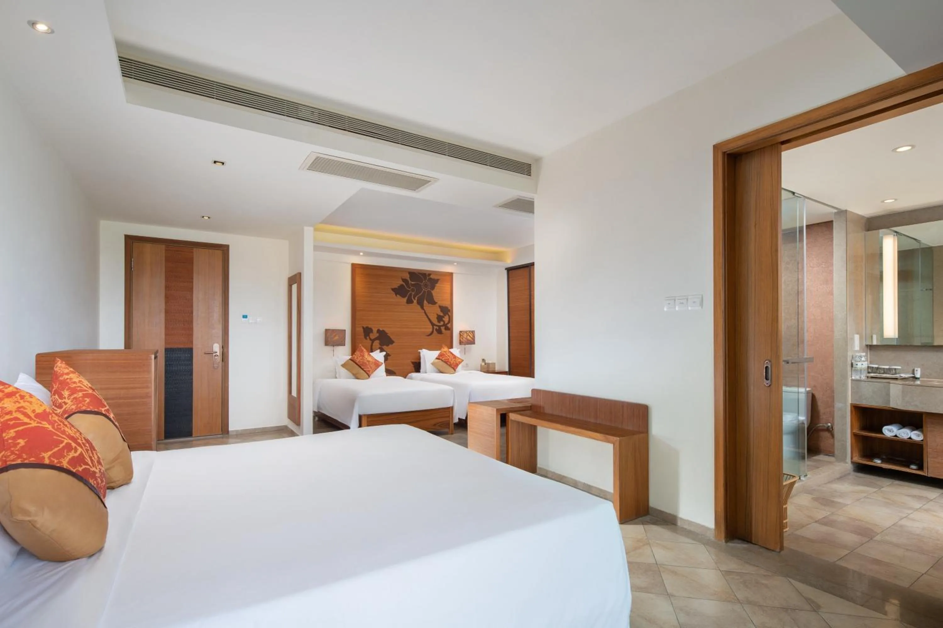 Bed in Mangrove Tree Resort World Sanya Bay-Kapok